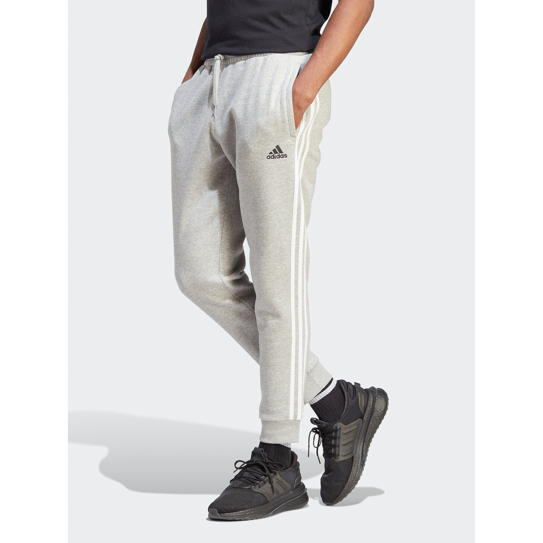 adidas Pantaloni trening IP2242 Gri Regular Fit - Pled.ro