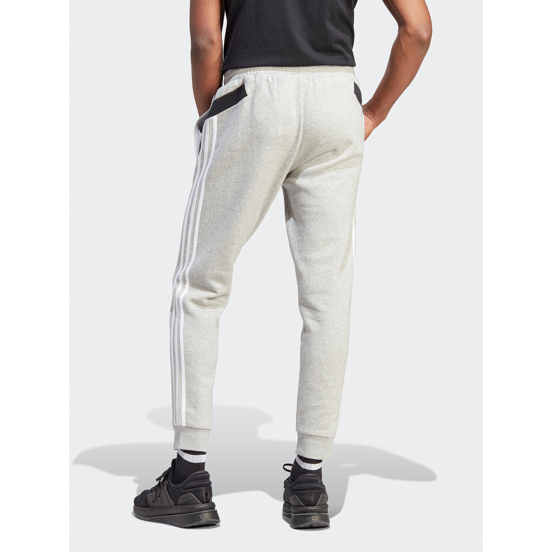 adidas Pantaloni trening IP2242 Gri Regular Fit - Pled.ro