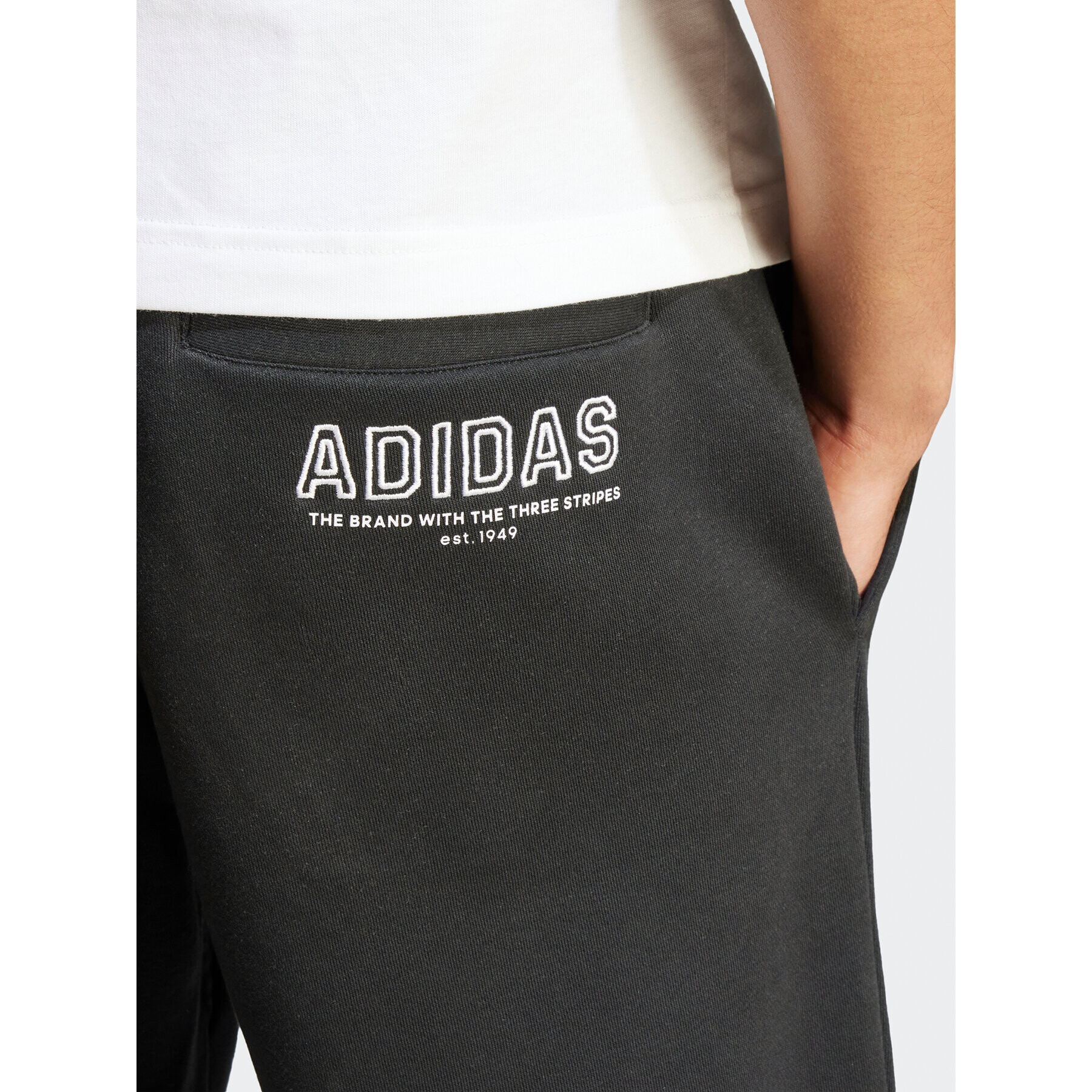 adidas Pantaloni trening IR8360 Negru Regular Fit - Pled.ro