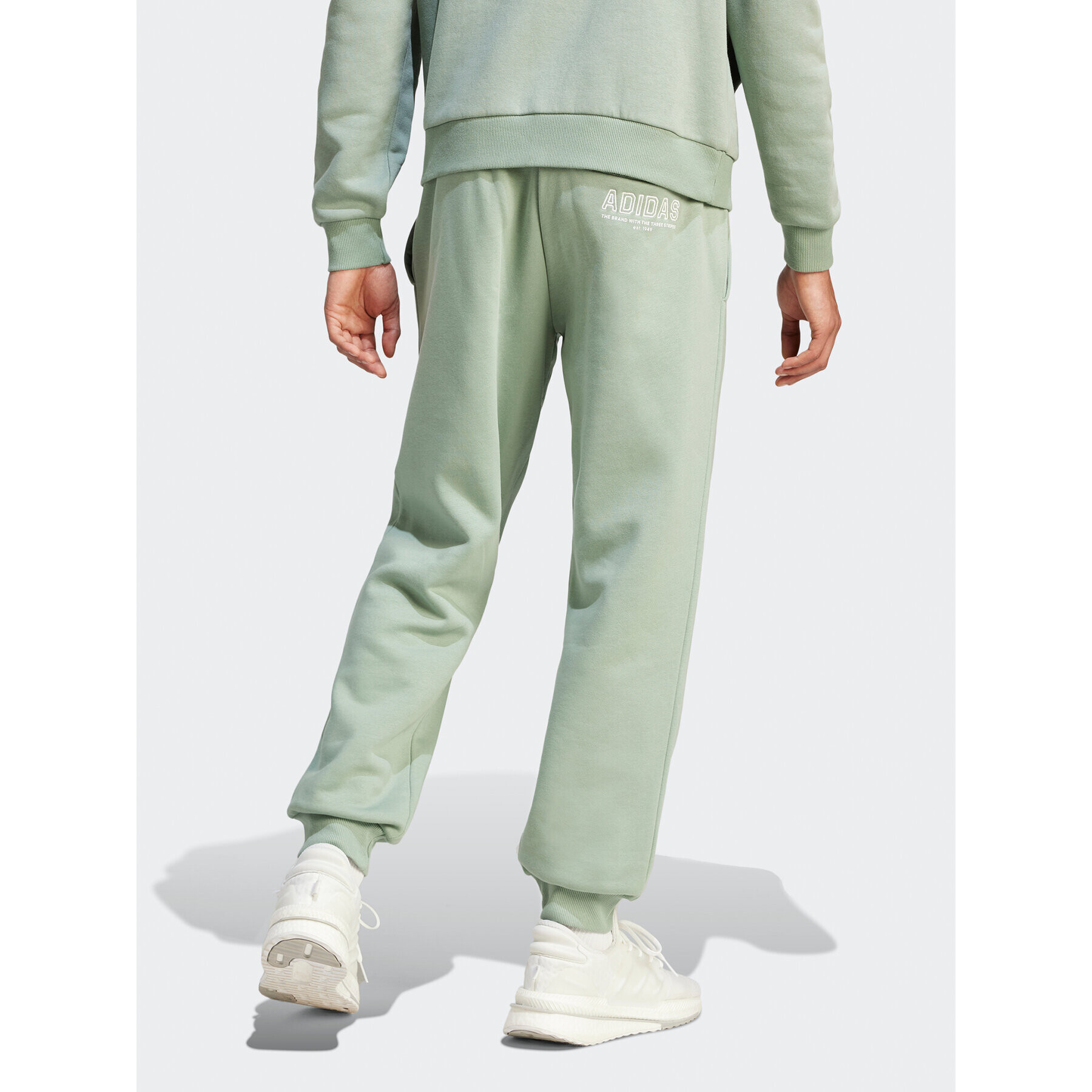 adidas Pantaloni trening IR8361 Verde Regular Fit - Pled.ro