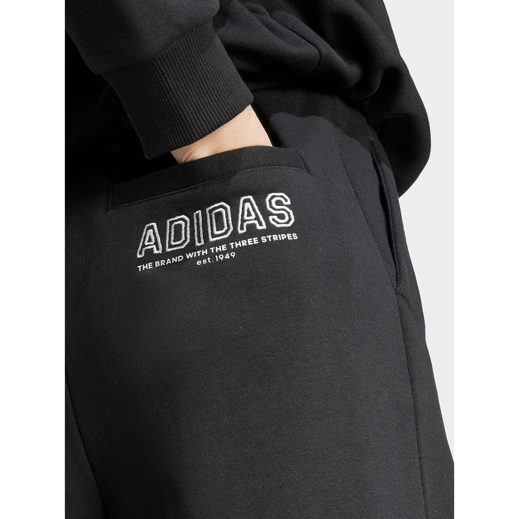 adidas Pantaloni trening IR8377 Negru Loose Fit - Pled.ro