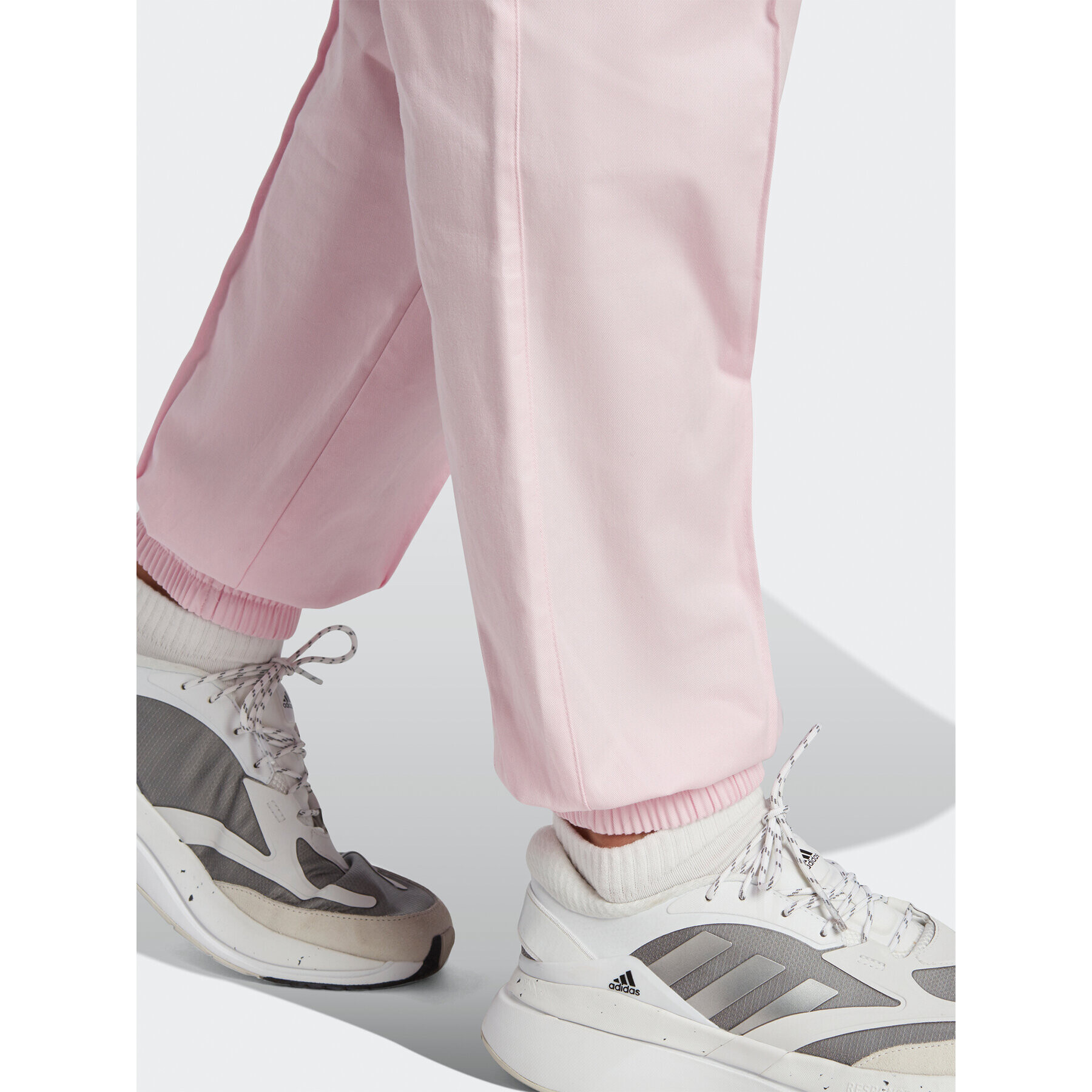 adidas Pantaloni trening Loose Trousers with Healing Crystals-Inspired Graphics IC0795 Roz Loose Fit - Pled.ro