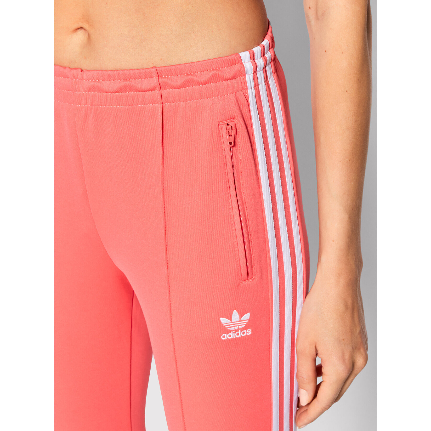 adidas Pantaloni trening Primeblue Sst Track HF1994 Roz Slim Fit - Pled.ro