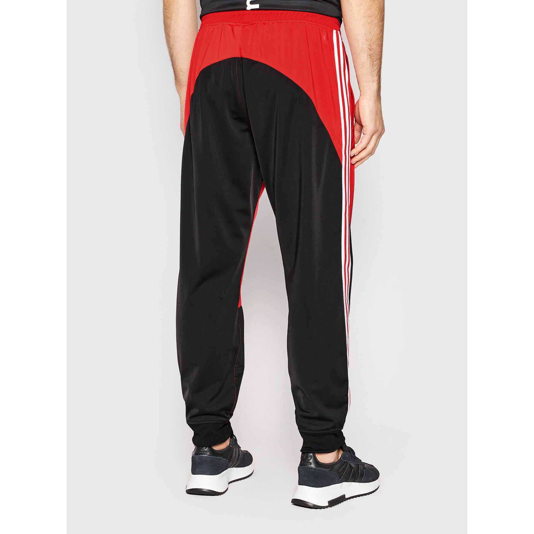 adidas Pantaloni trening Sst Blocked Track HC2078 Negru Regular Fit - Pled.ro