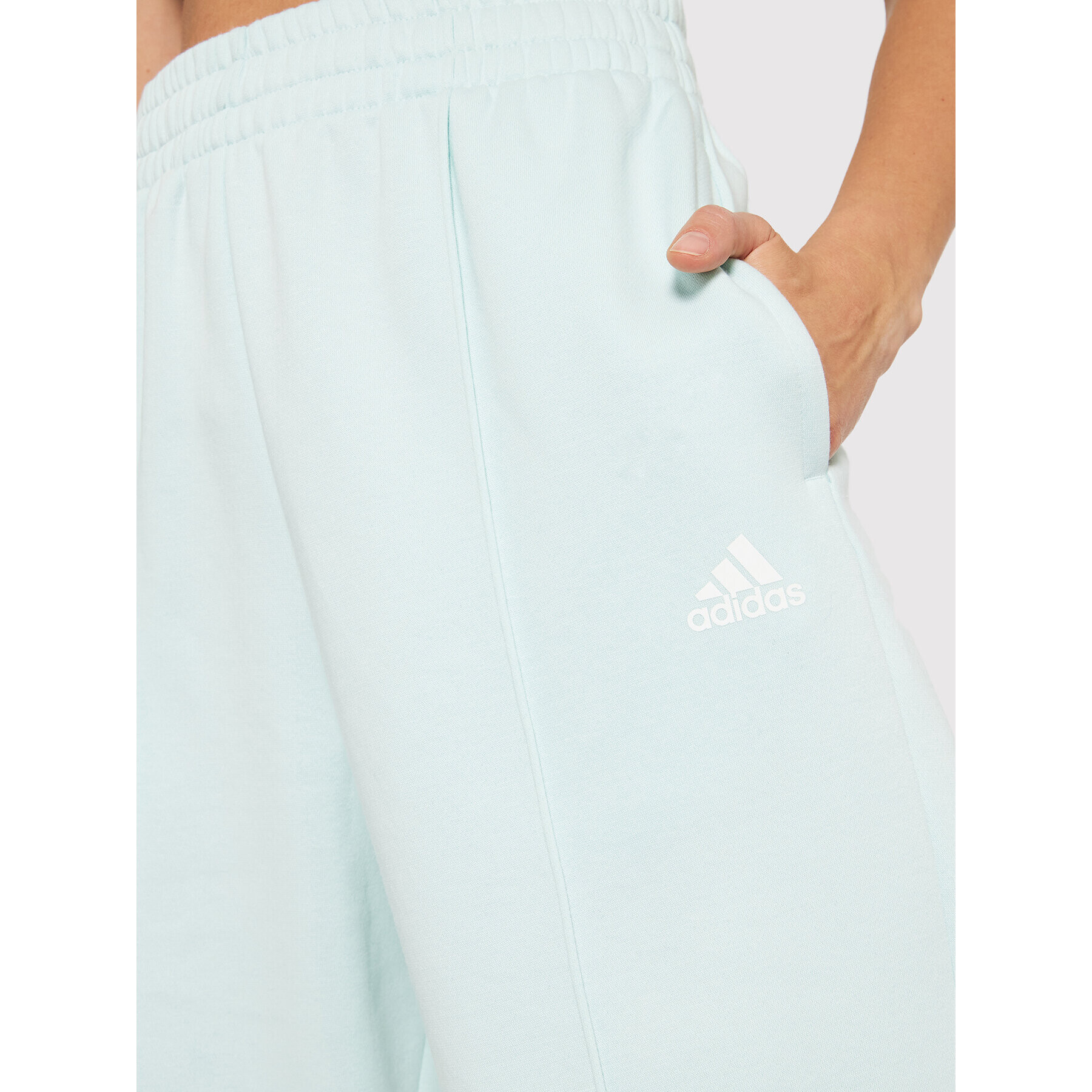 adidas Performance adidas Pantaloni trening Studio It HD6808 Verde Loose Fit - Pled.ro