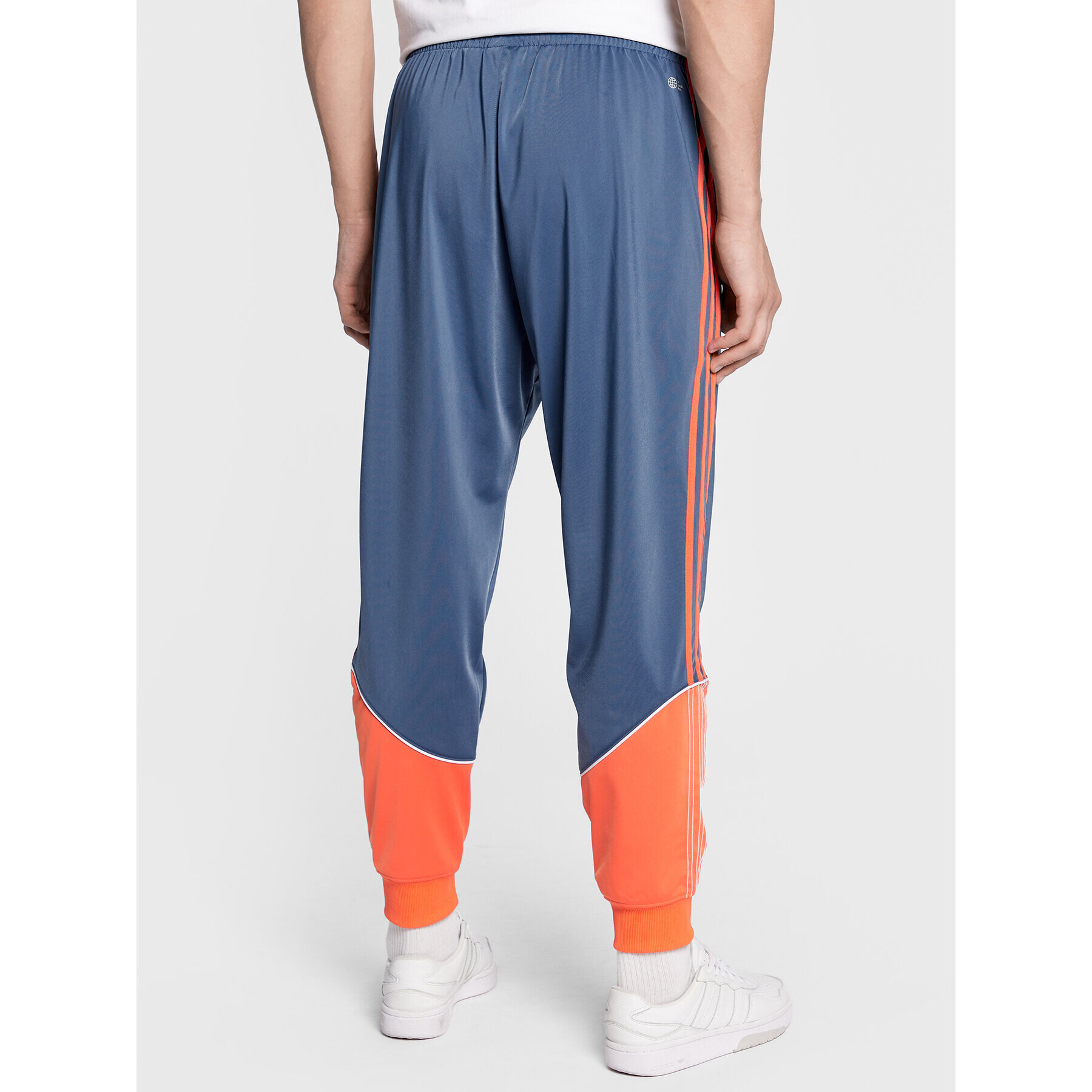 adidas Pantaloni trening Tricot Sst HI3007 Albastru Regular Fit - Pled.ro