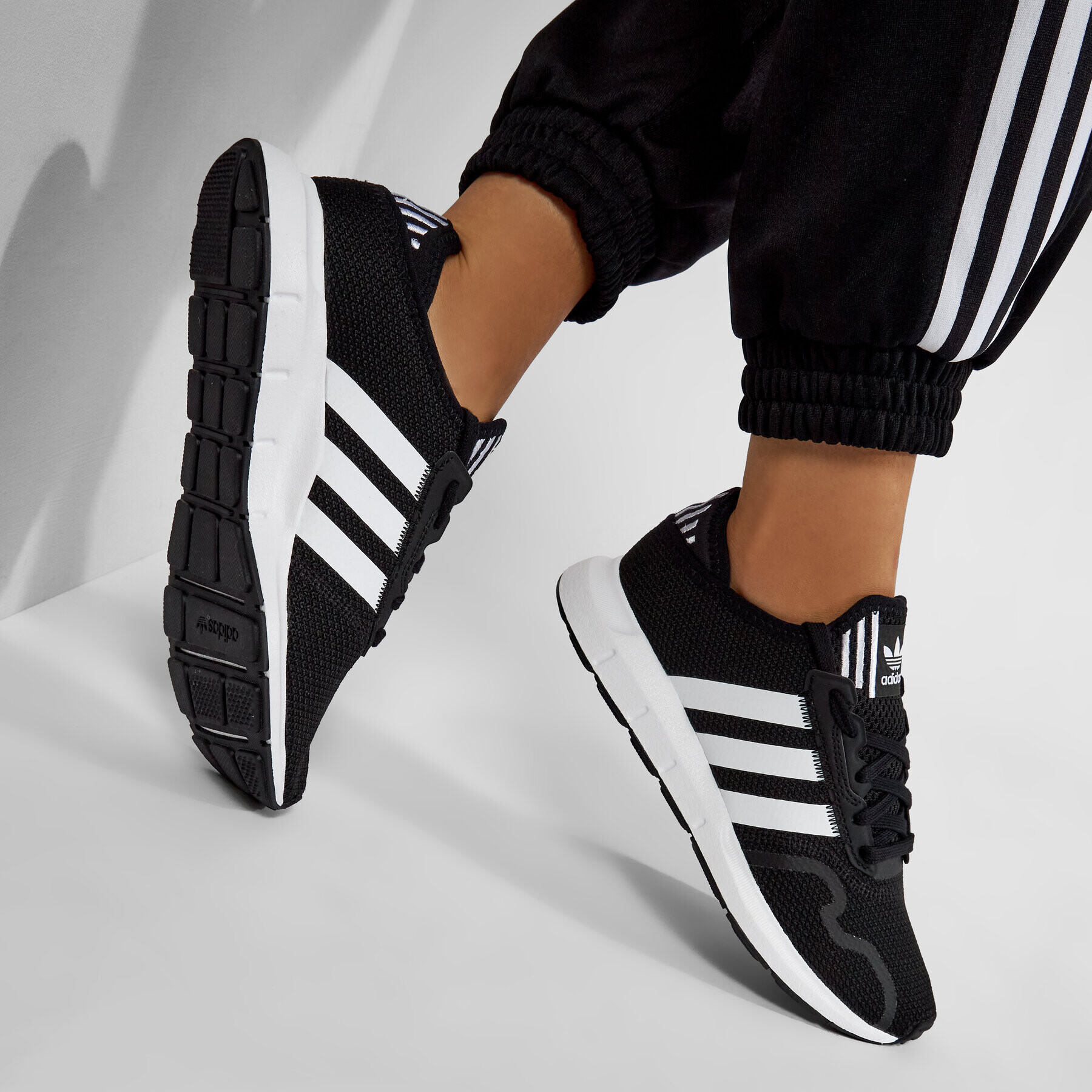 adidas Pantofi Swift Run X J FY2150 Negru - Pled.ro