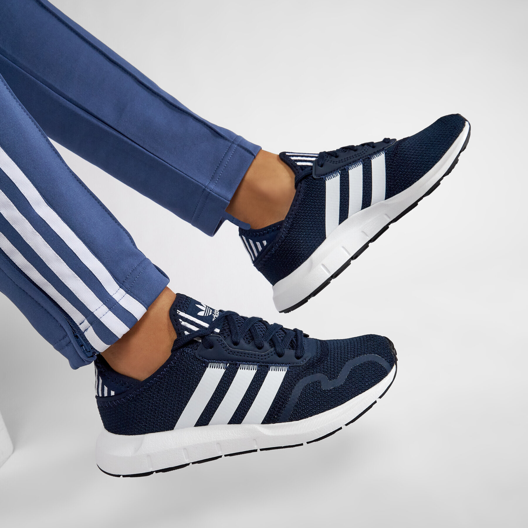 adidas Pantofi Swift Run X J FY2151 Bleumarin - Pled.ro