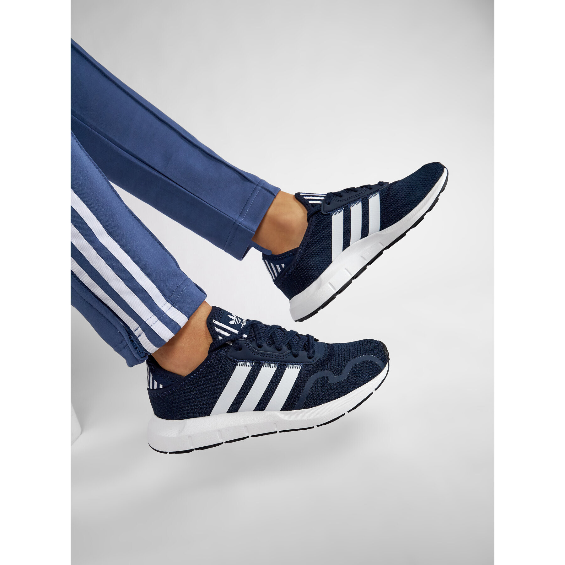 adidas Pantofi Swift Run X J FY2151 Bleumarin - Pled.ro