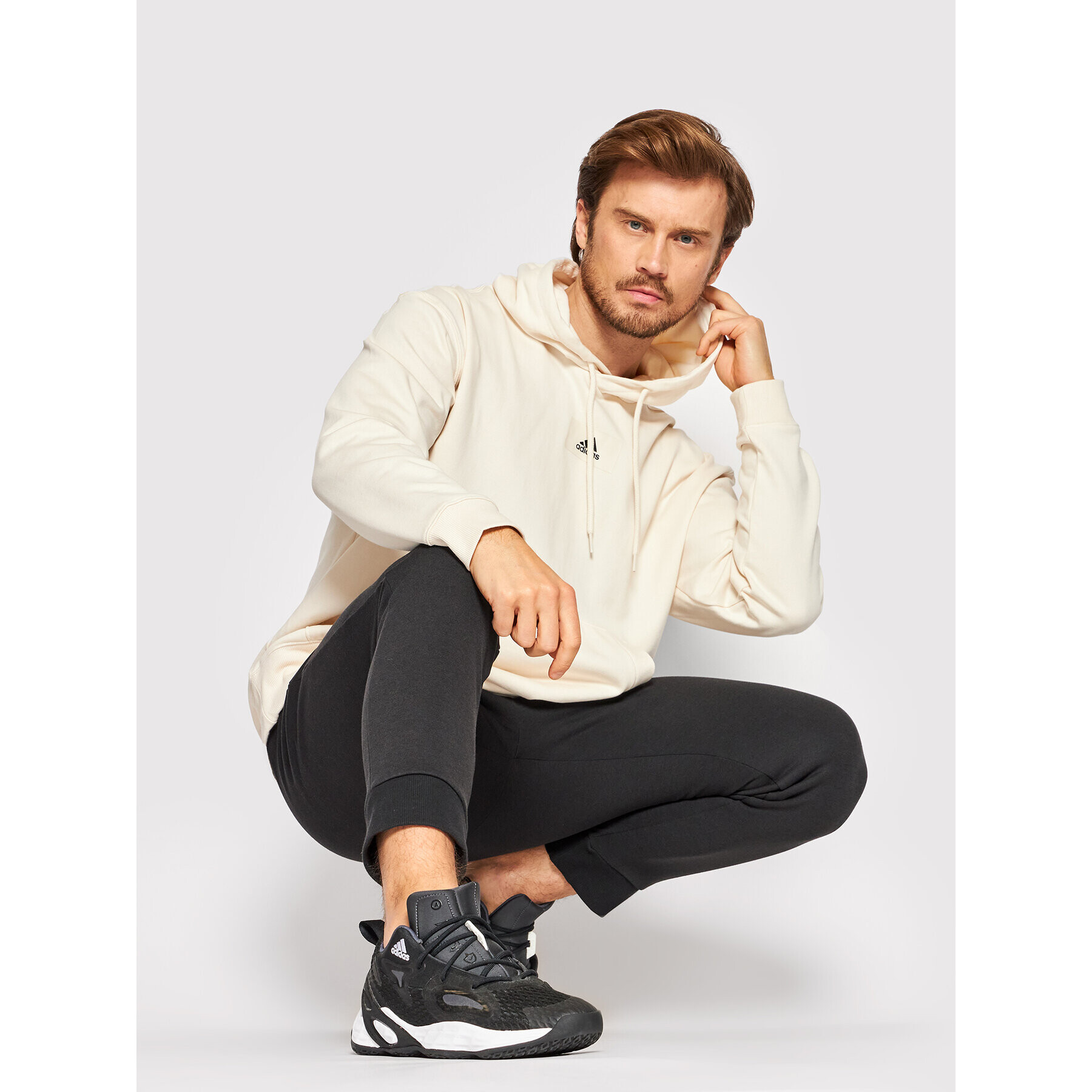 adidas Bluză Essentials Feelvivid HE4353 Bej Loose Fit - Pled.ro