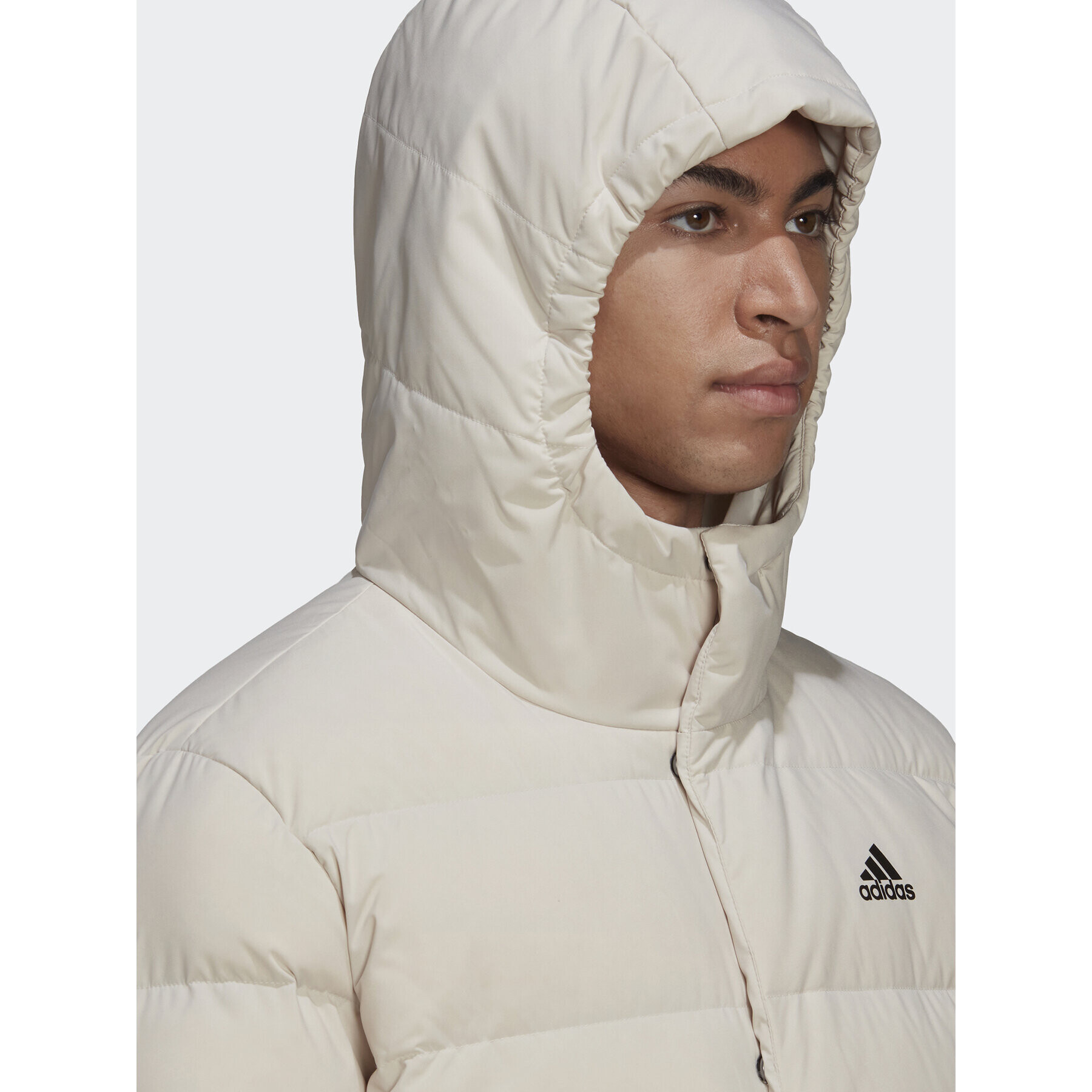 adidas Geacă din puf Helionic HG4886 Écru Regular Fit - Pled.ro