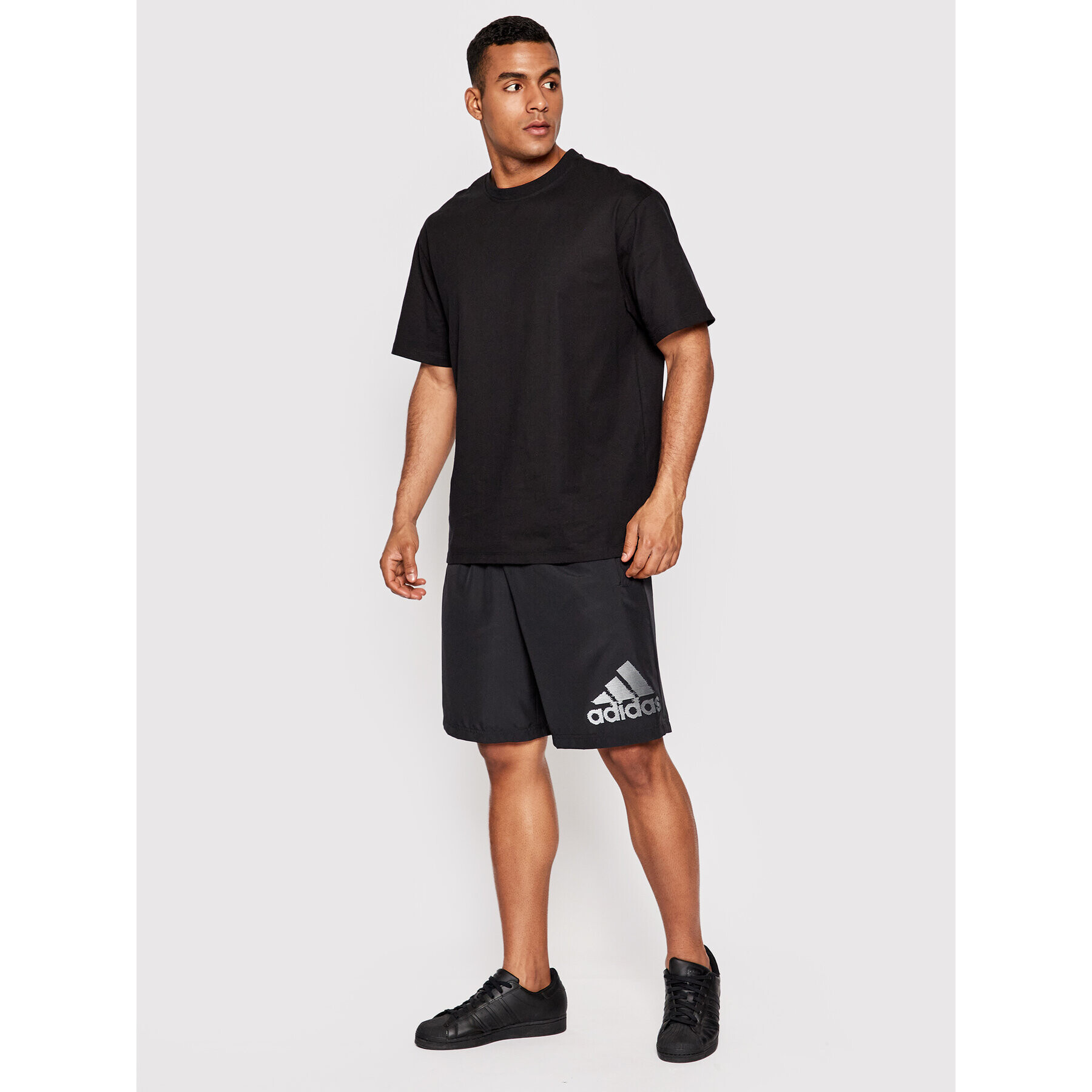 adidas Pantaloni scurți sport Designed To Move HF7201 Negru Regular Fit - Pled.ro