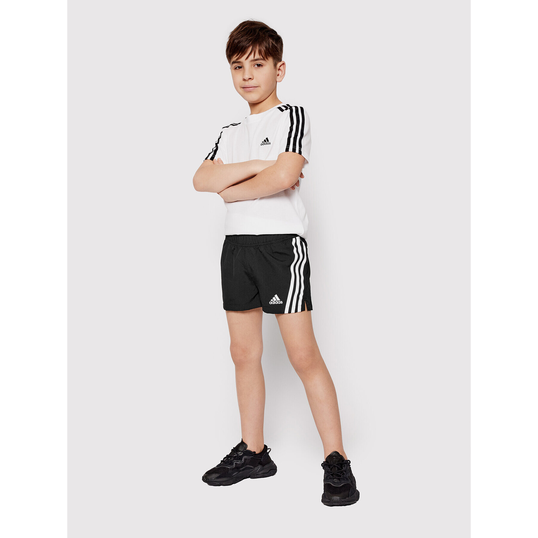 adidas Pantaloni scurți sport Aeroready Training 3-Stripes HD4344 Negru Regular Fit - Pled.ro