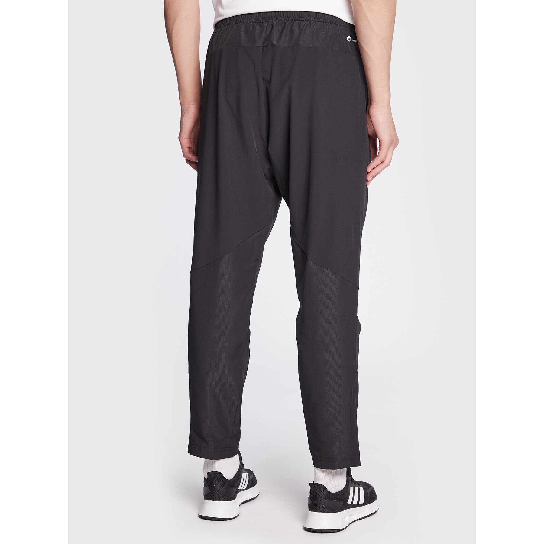 adidas Pantaloni trening Aeroready Designed For Movement Training HN8529 Negru Regular Fit - Pled.ro