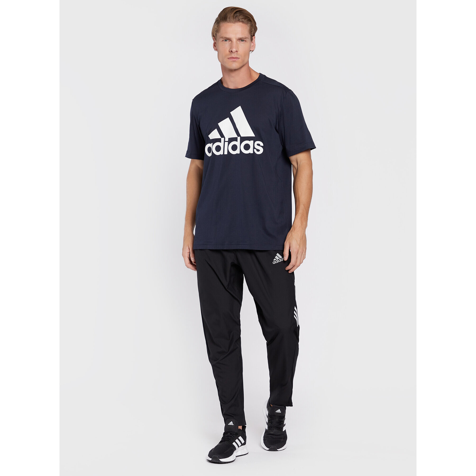 adidas Tricou Aeroready Designed 2 Move Feelready H30255 Bleumarin Regular Fit - Pled.ro