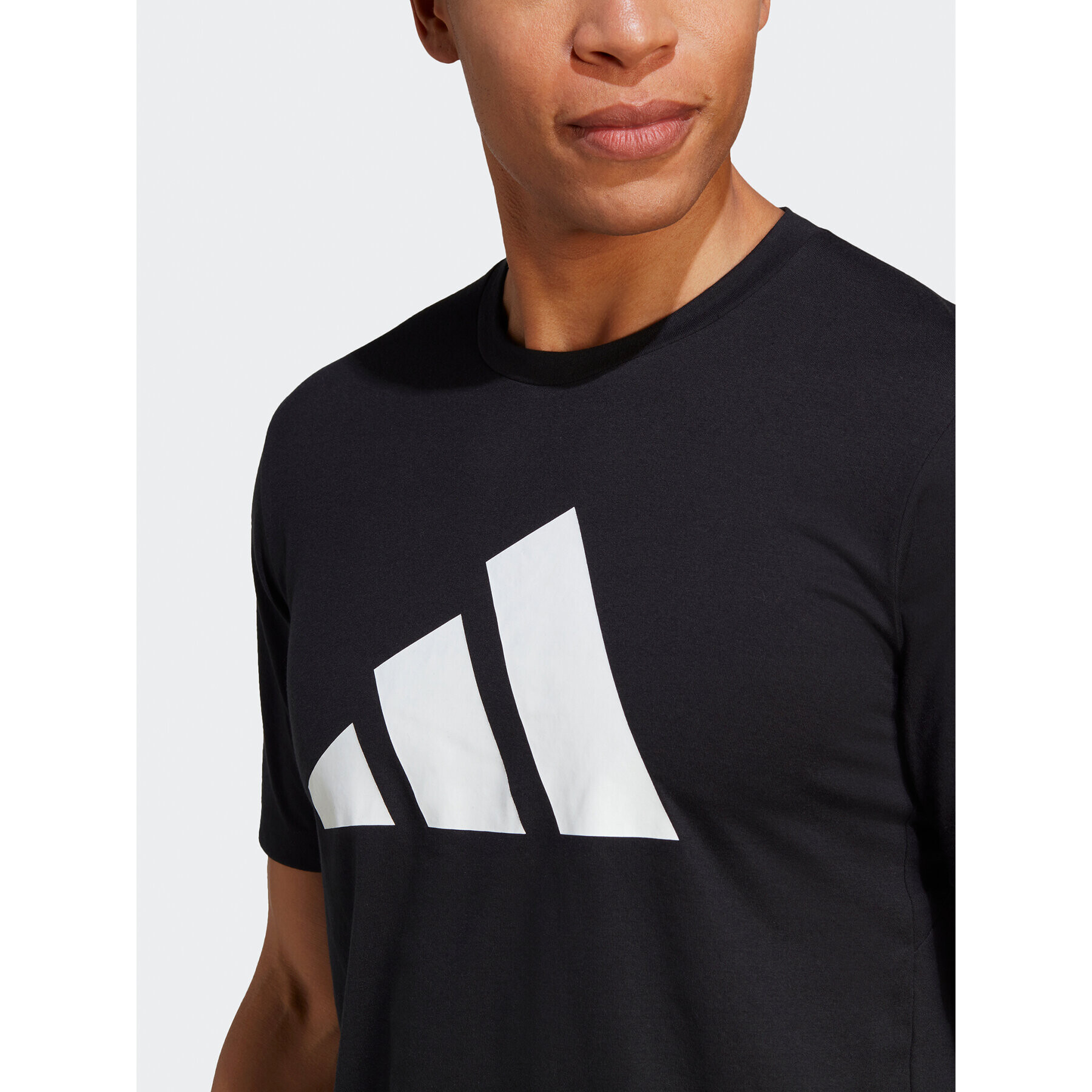 adidas Tricou Feelready IB8273 Negru Regular Fit - Pled.ro