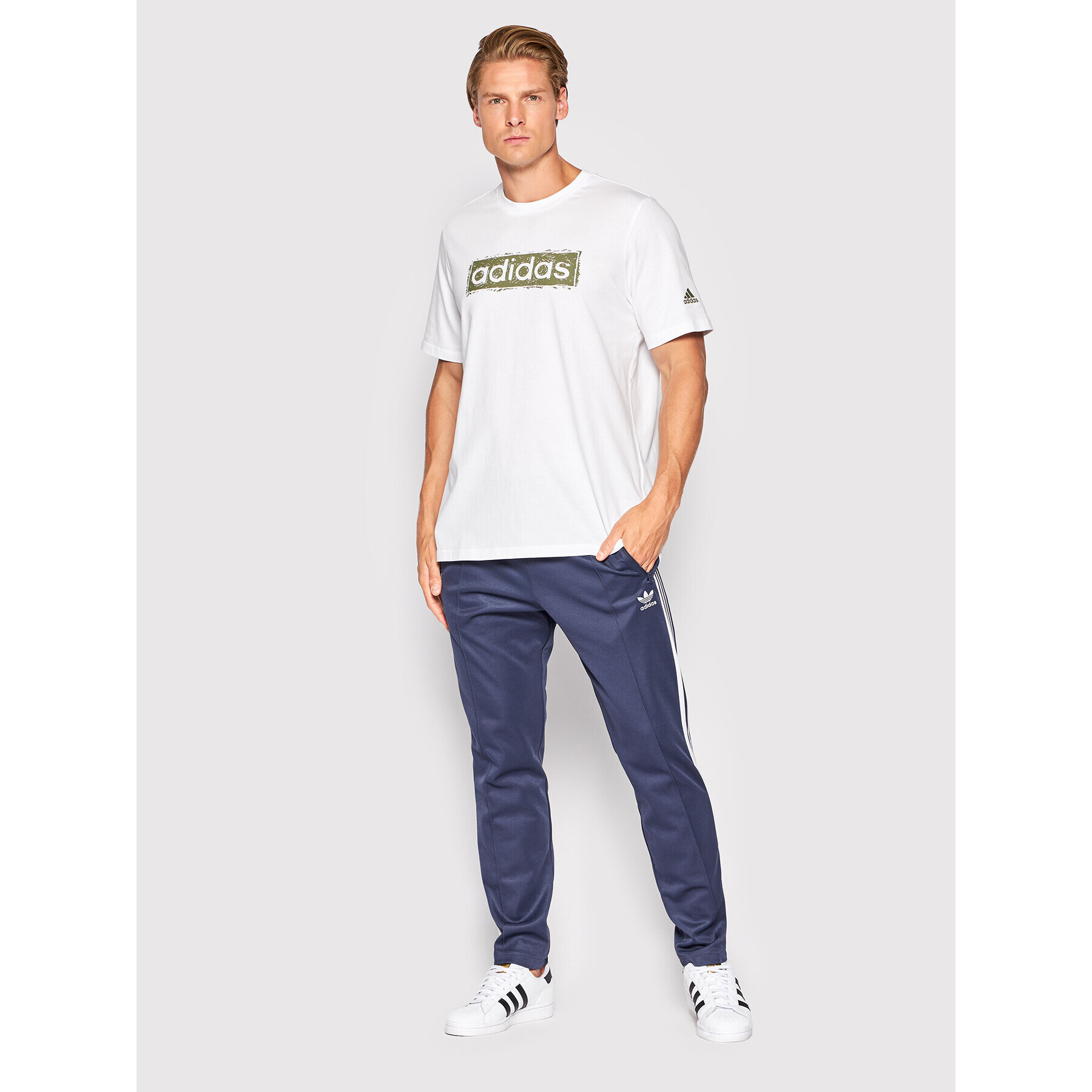 adidas Tricou Sketch Linear Graphic HK9177 Alb Regular Fit - Pled.ro