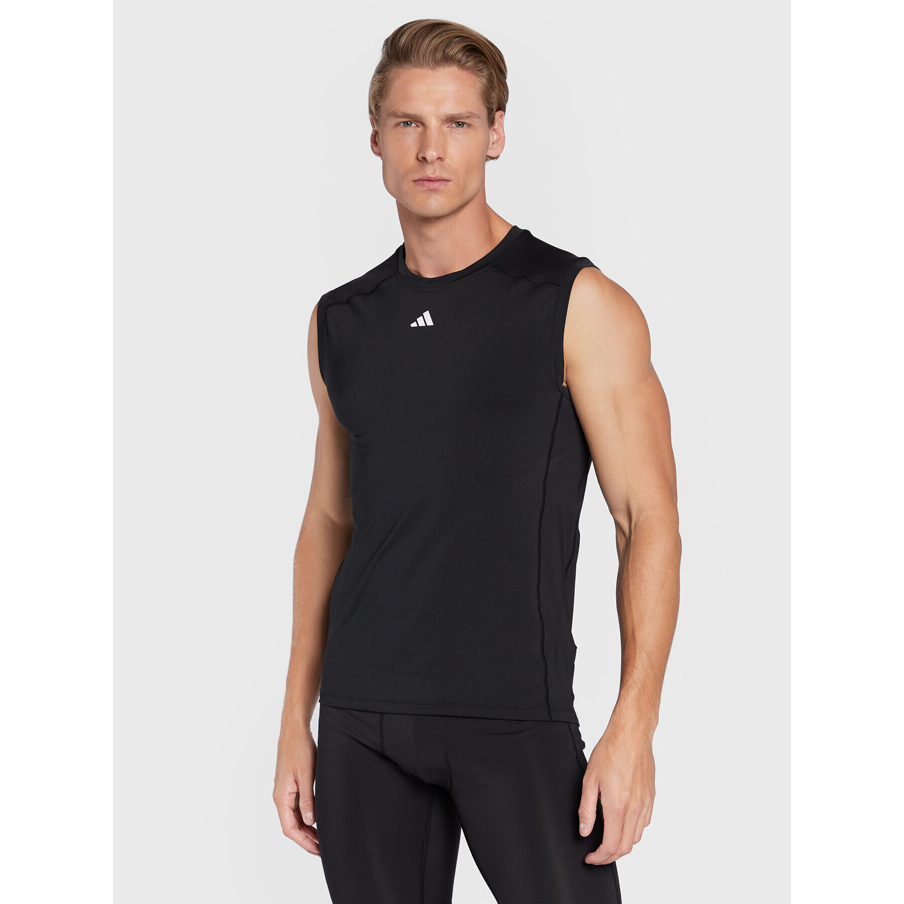 adidas Performance adidas Tricou tehnic Techfit HK2338 Negru Slim Fit - Pled.ro