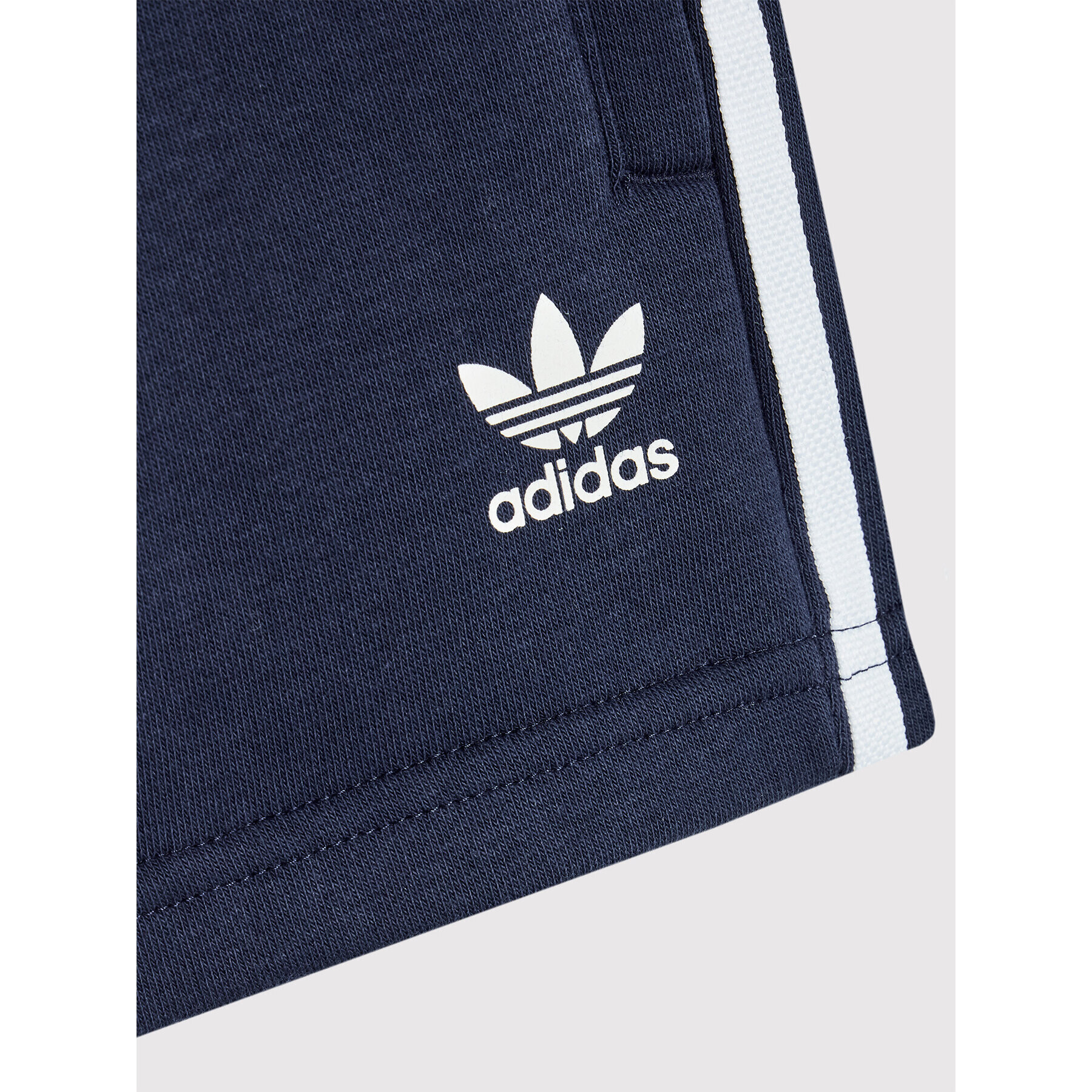 adidas Set tricou și pantaloni scurți sport adicolor HK2970 Bleumarin Regular Fit - Pled.ro