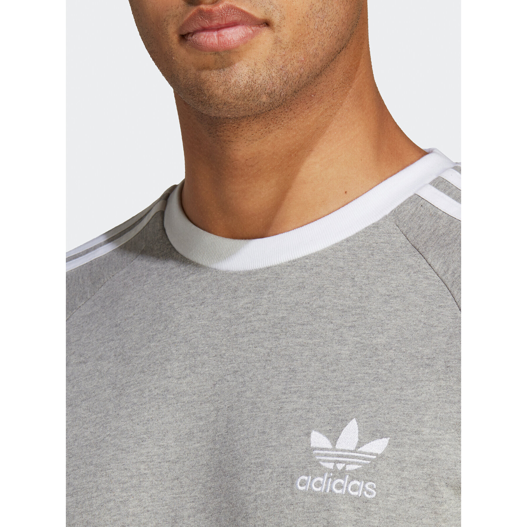 adidas Tricou Adicolor Classics 3-Stripes T-Shirt IA4848 Gri Slim Fit - Pled.ro