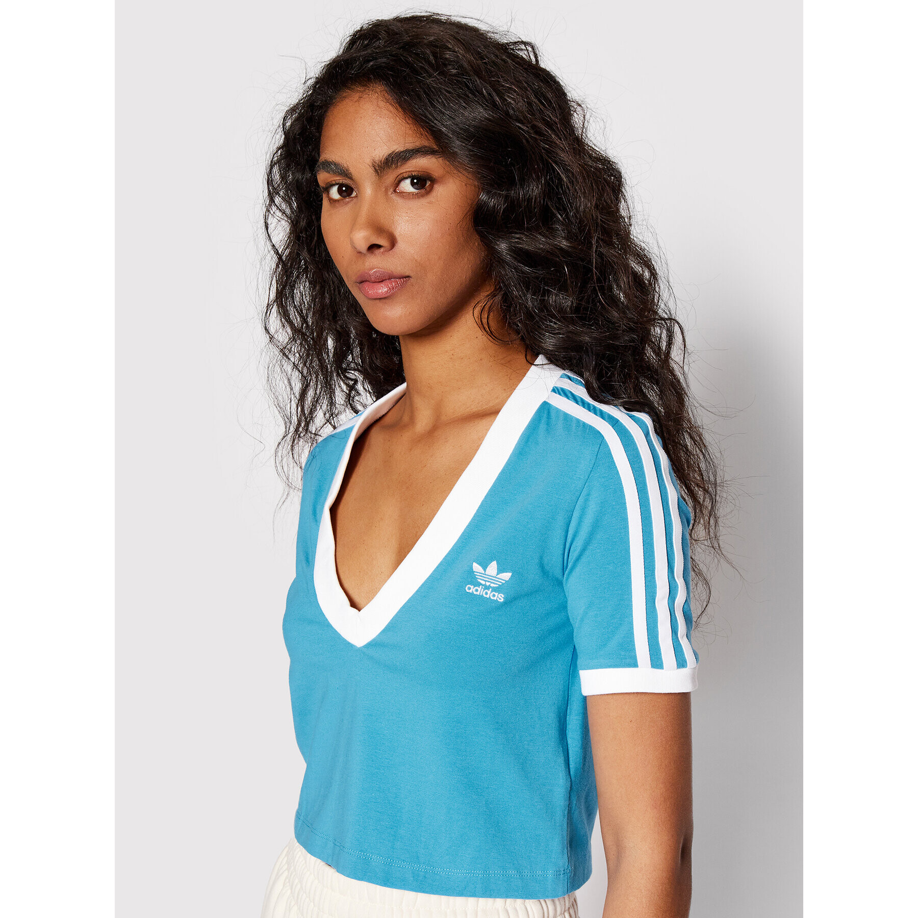 adidas Tricou adicolor Classics HC2035 Albastru Slim Fit - Pled.ro