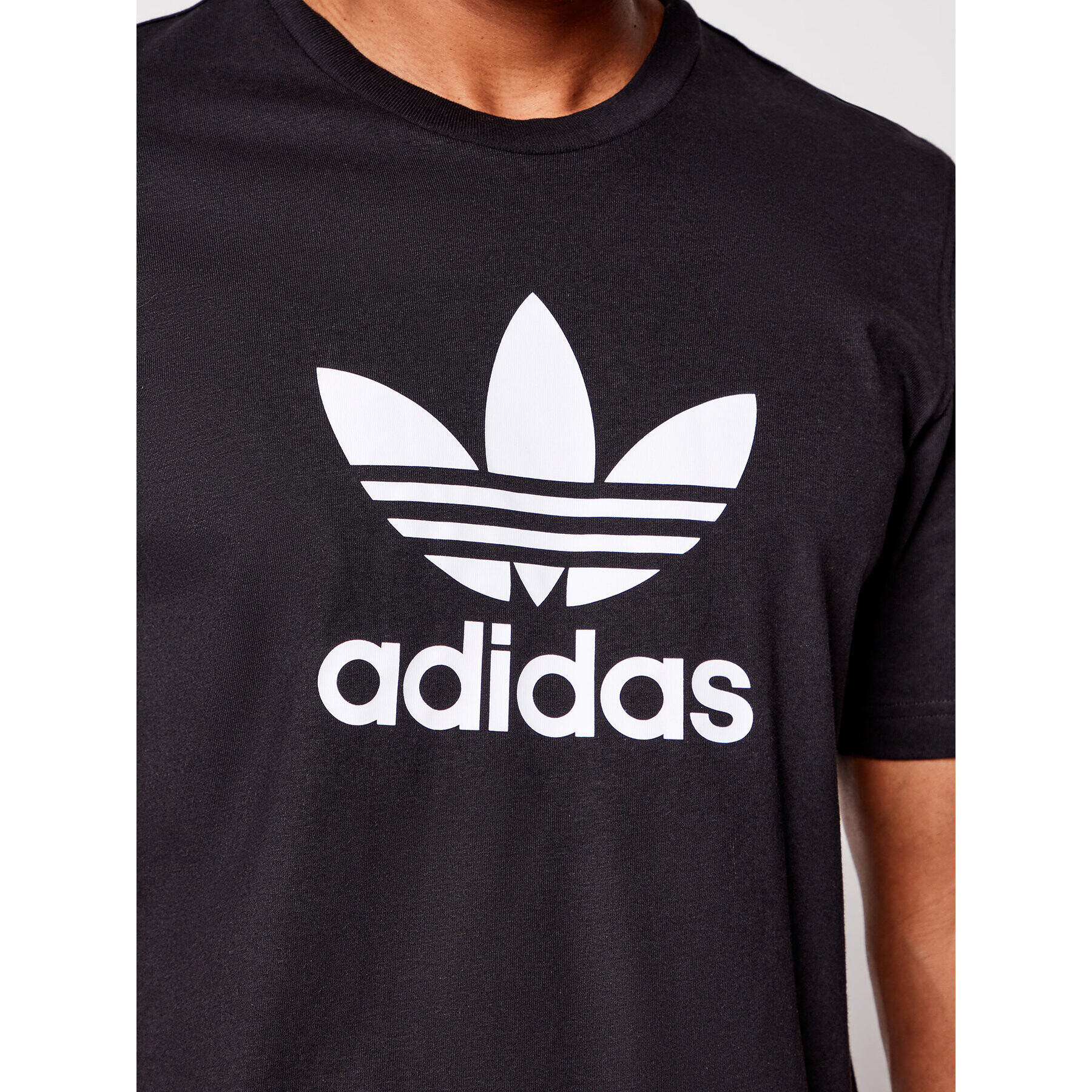 adidas Tricou adicolor Classics Trefoil GN3462 Negru Regular Fit - Pled.ro