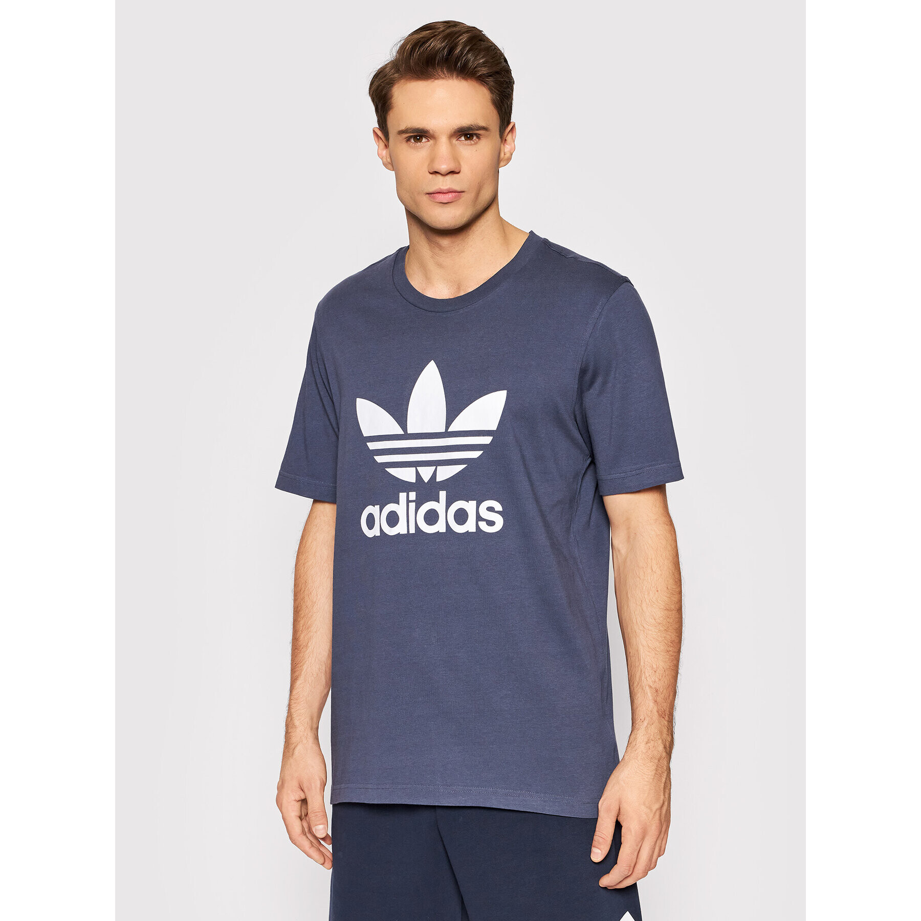 adidas Tricou adicolor Classics Trefoil HE9512 Bleumarin Regular Fit - Pled.ro