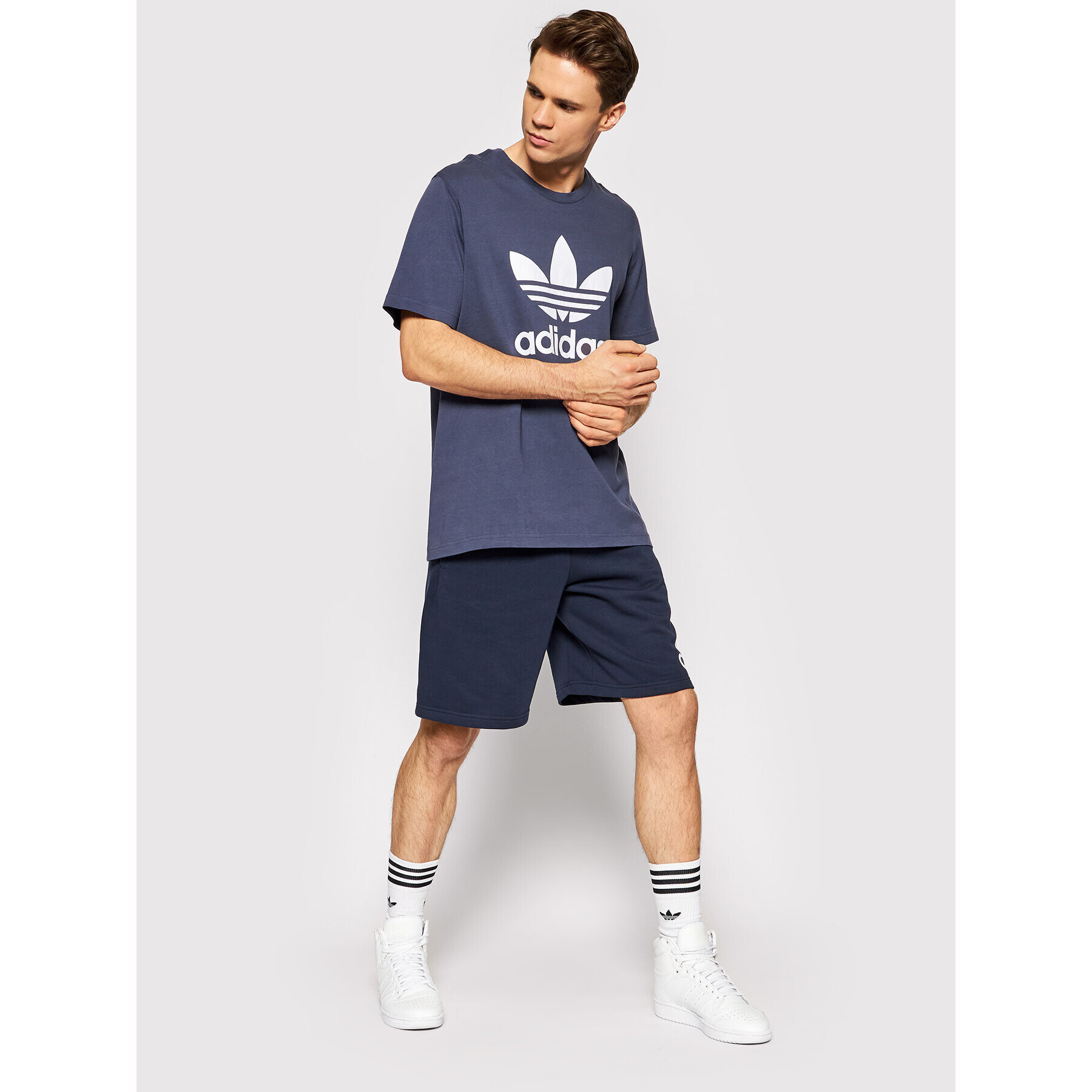 adidas Tricou adicolor Classics Trefoil HE9512 Bleumarin Regular Fit - Pled.ro