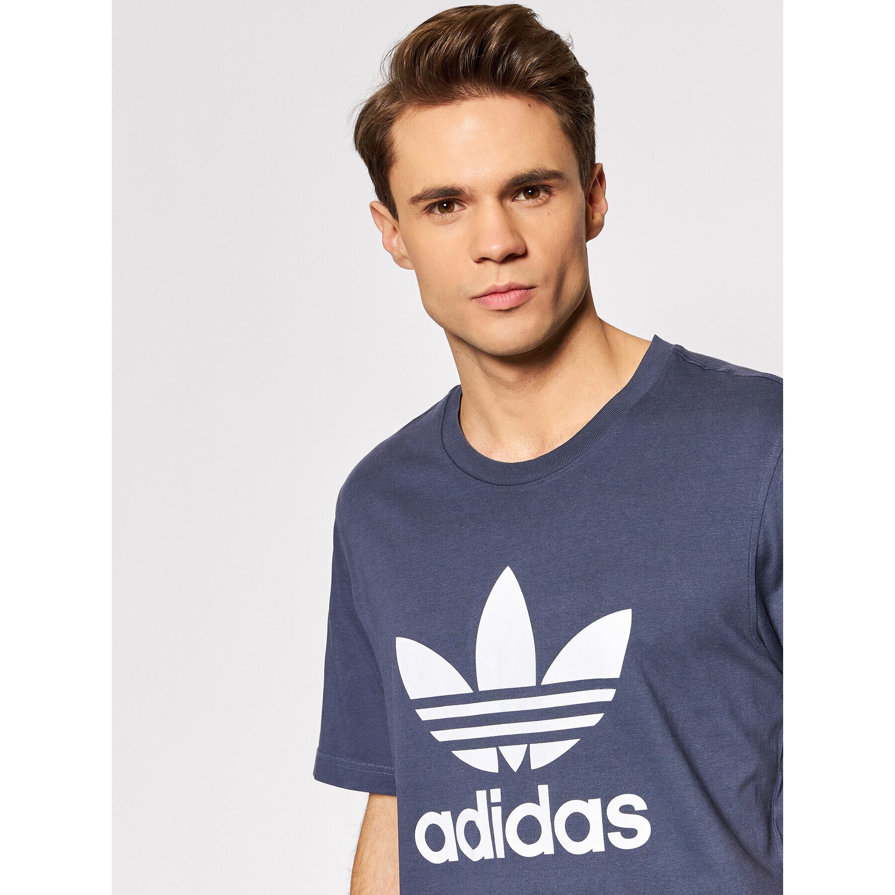 adidas Tricou adicolor Classics Trefoil HE9512 Bleumarin Regular Fit - Pled.ro