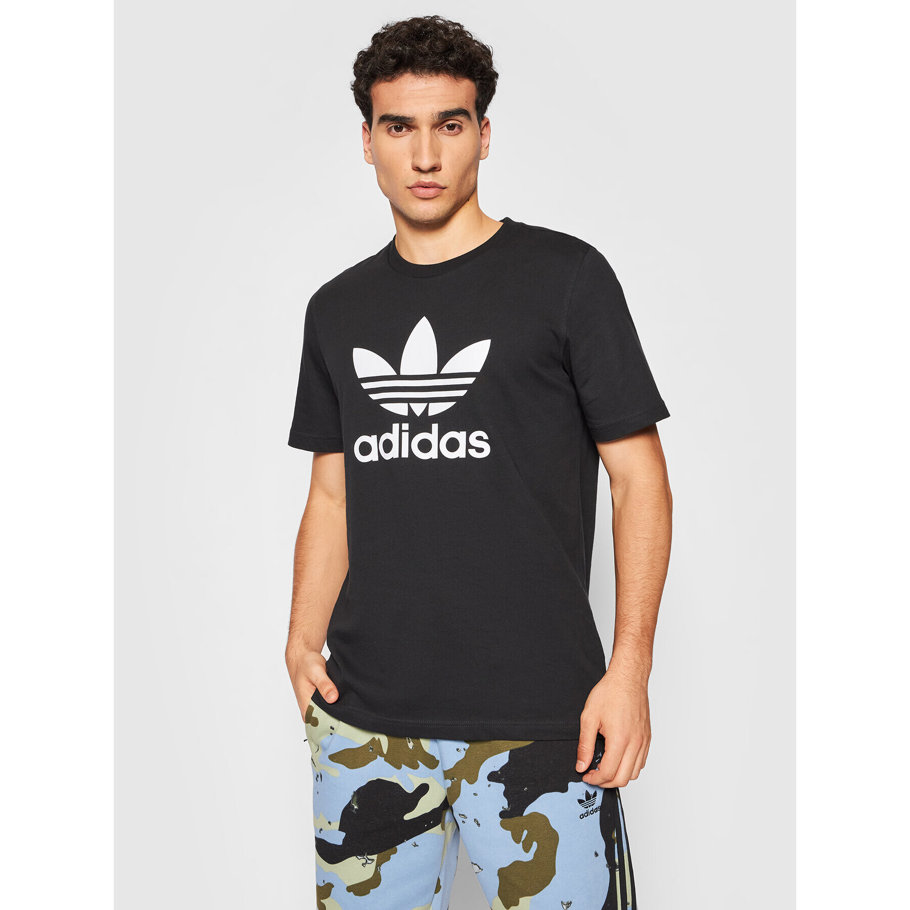 adidas Tricou adicolor Classics Trefoil H06642 Negru Regular Fit - Pled.ro