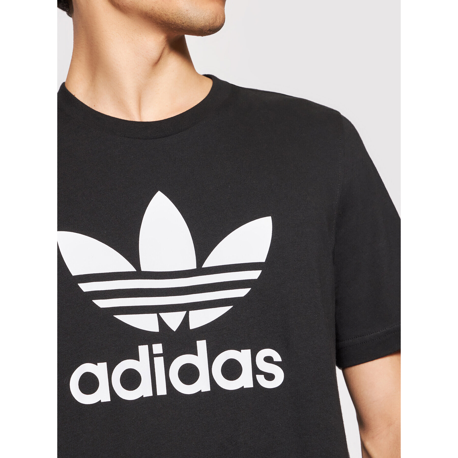 adidas Tricou adicolor Classics Trefoil H06642 Negru Regular Fit - Pled.ro