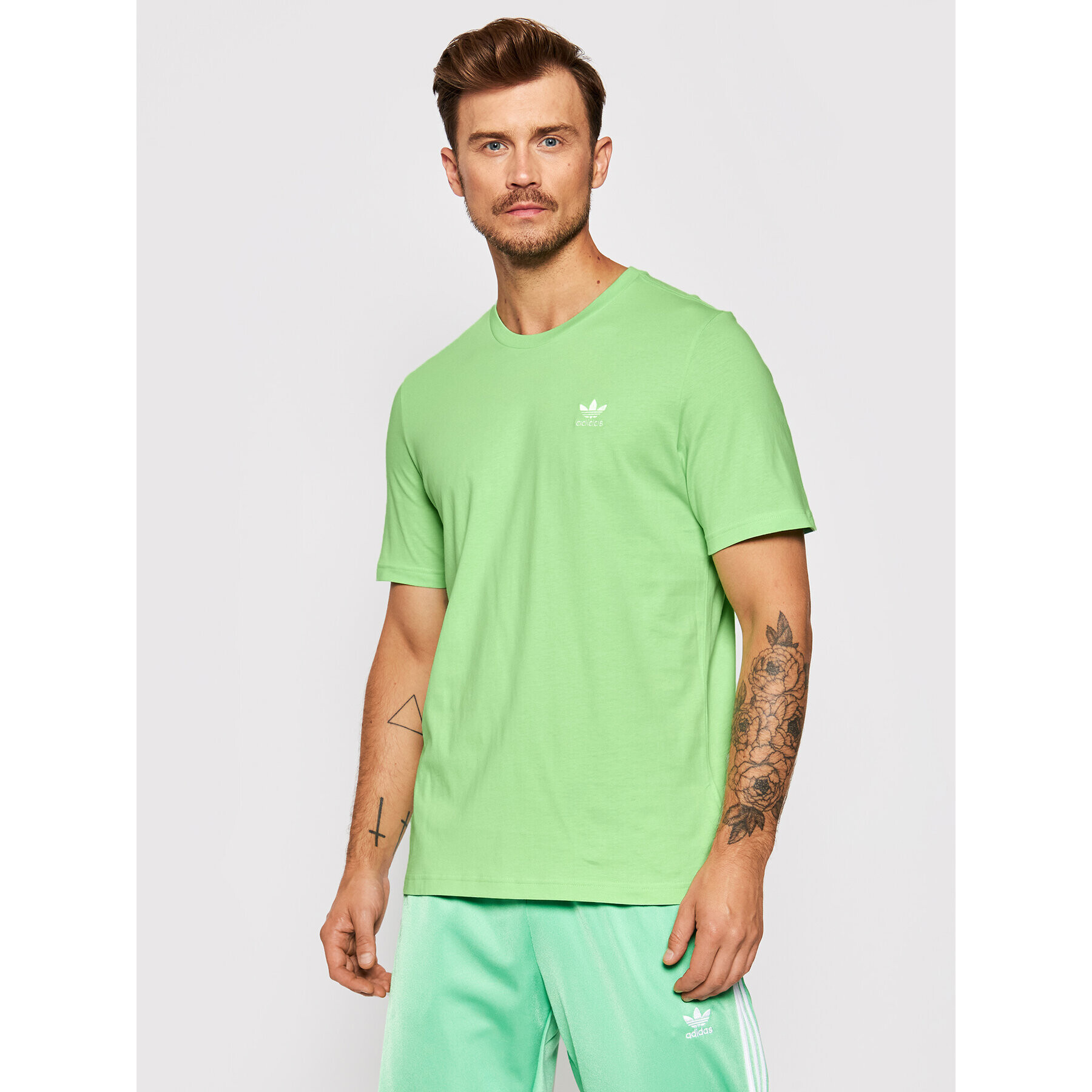 adidas Tricou adicolor Essentials Trefoil H34633 Verde Regular Fit - Pled.ro