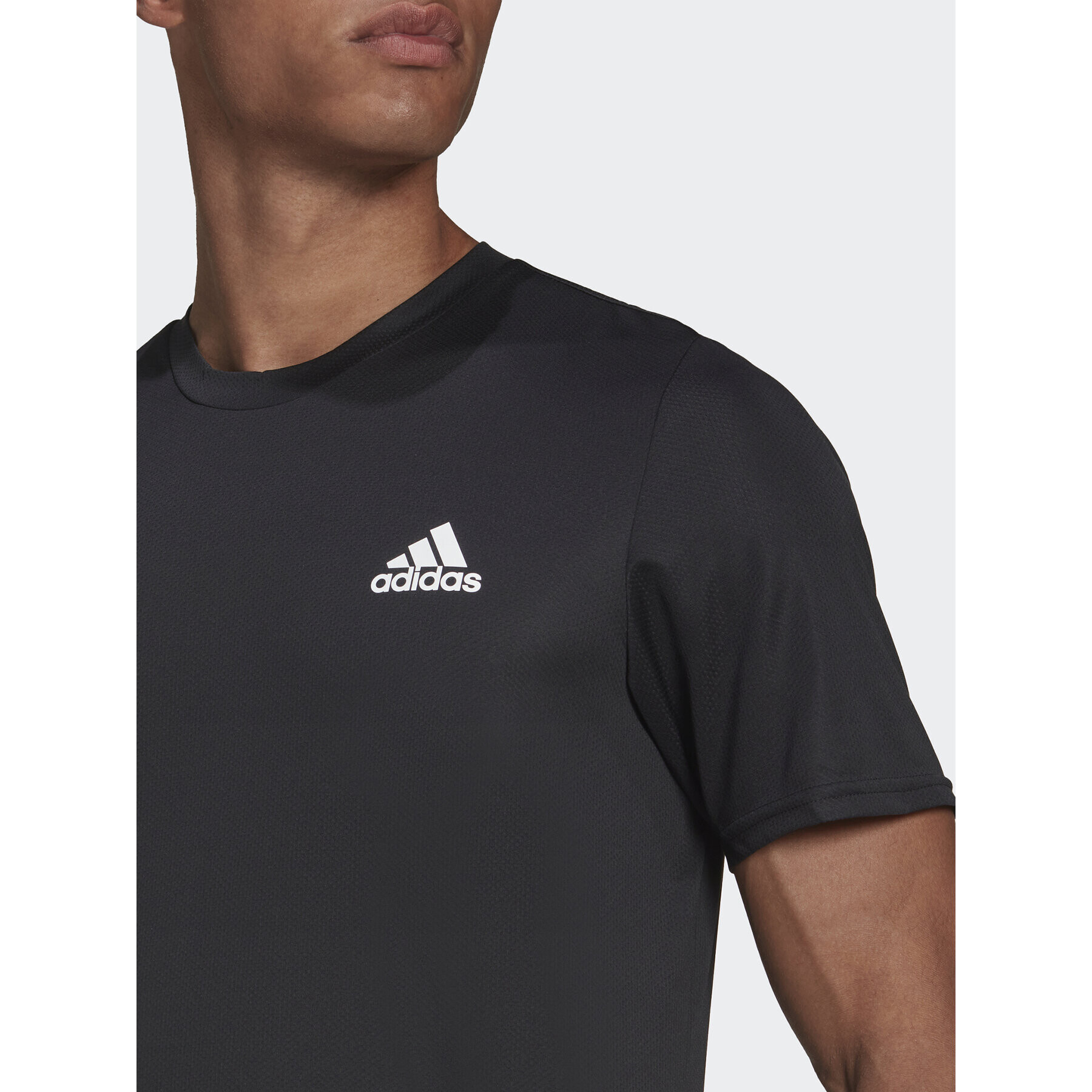 adidas Tricou AEROREADY Designed for Movement T-Shirt HF7214 Negru Regular Fit - Pled.ro