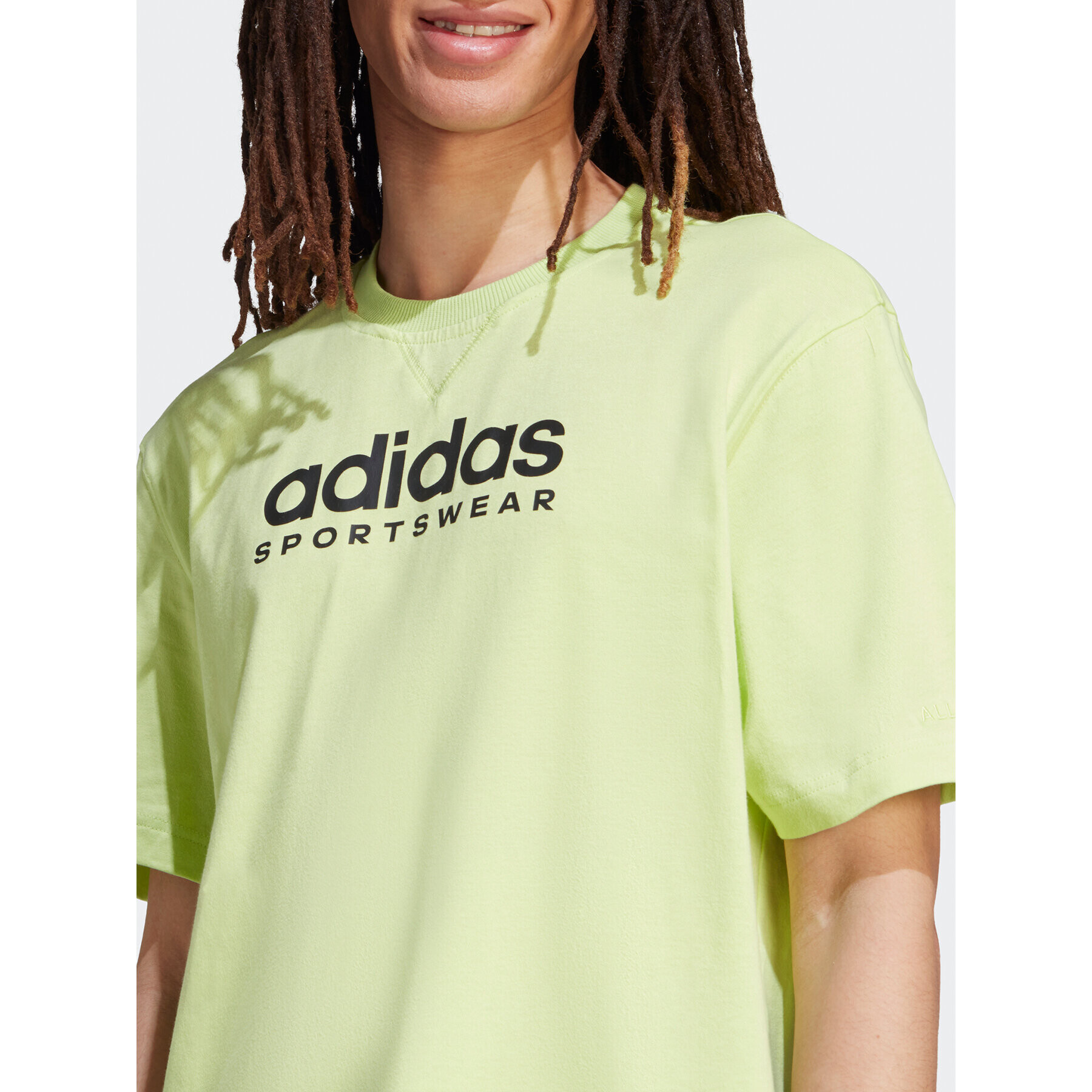 adidas Tricou All SZN Graphic IJ9433 Galben Loose Fit - Pled.ro