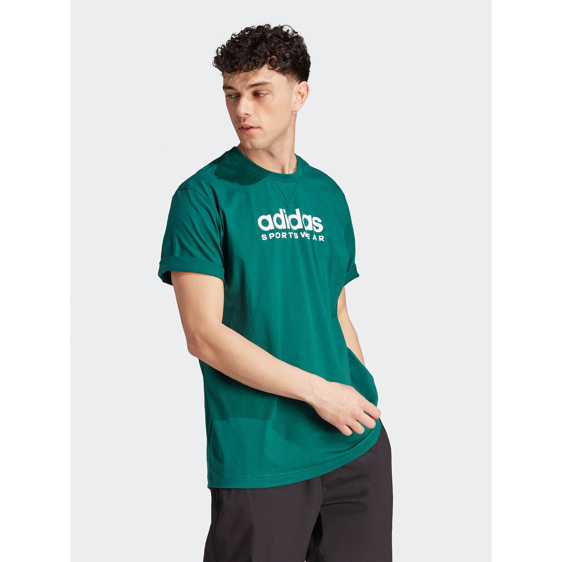 adidas Tricou All SZN Graphic IJ9434 Verde Loose Fit - Pled.ro