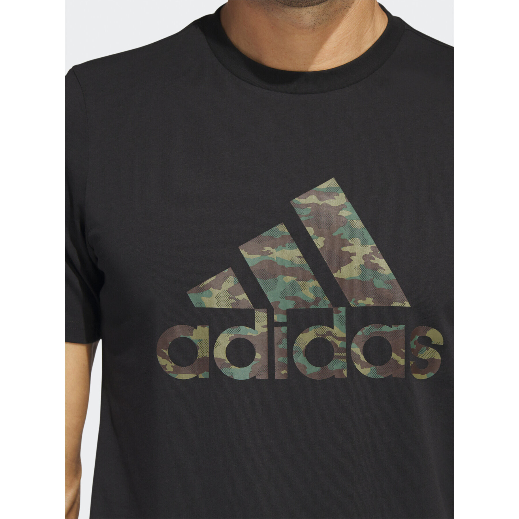 adidas Tricou Camo Short Sleeve T-Shirt HS3215 Negru Regular Fit - Pled.ro