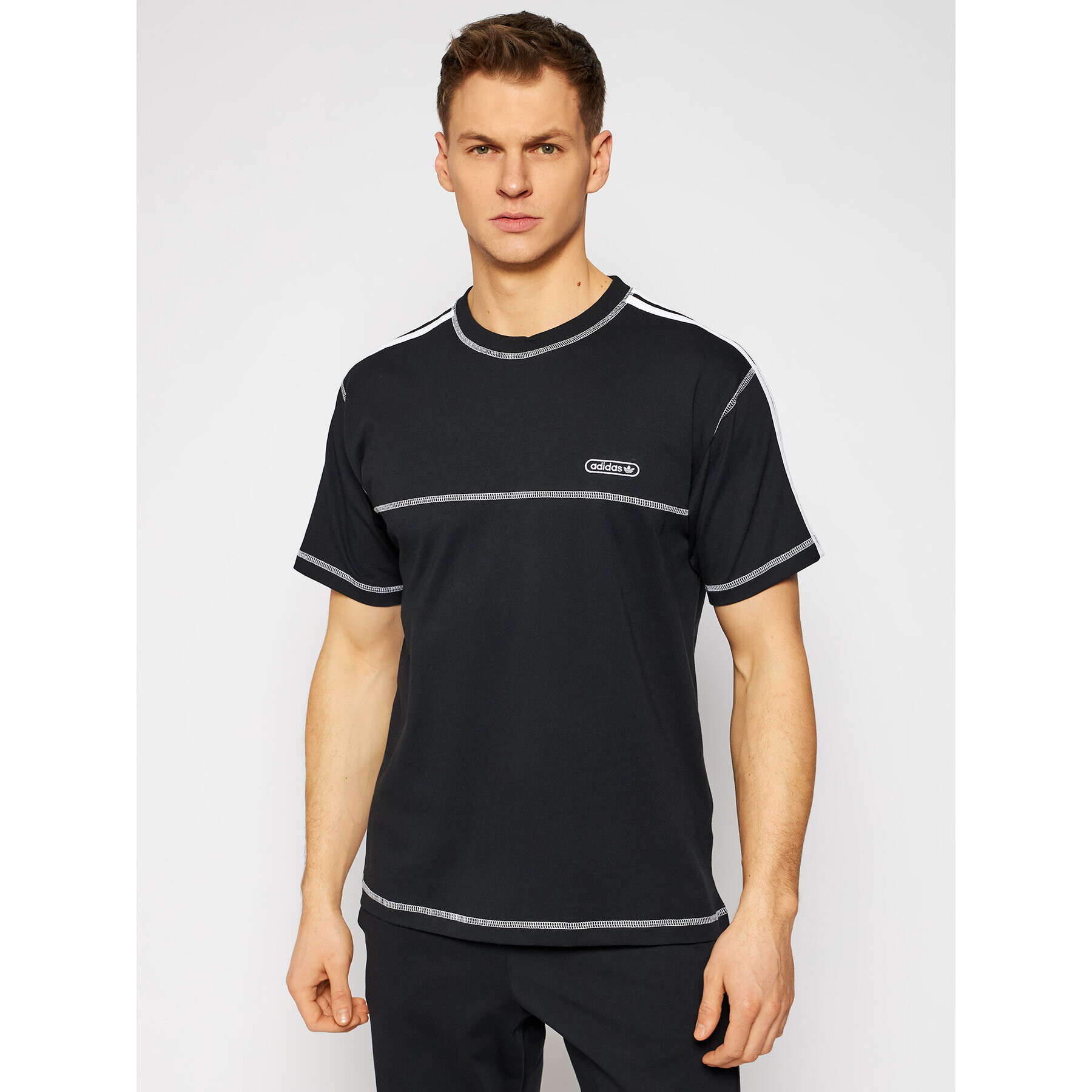 adidas Tricou Contrast Stitch GN3886 Negru Regular Fit - Pled.ro