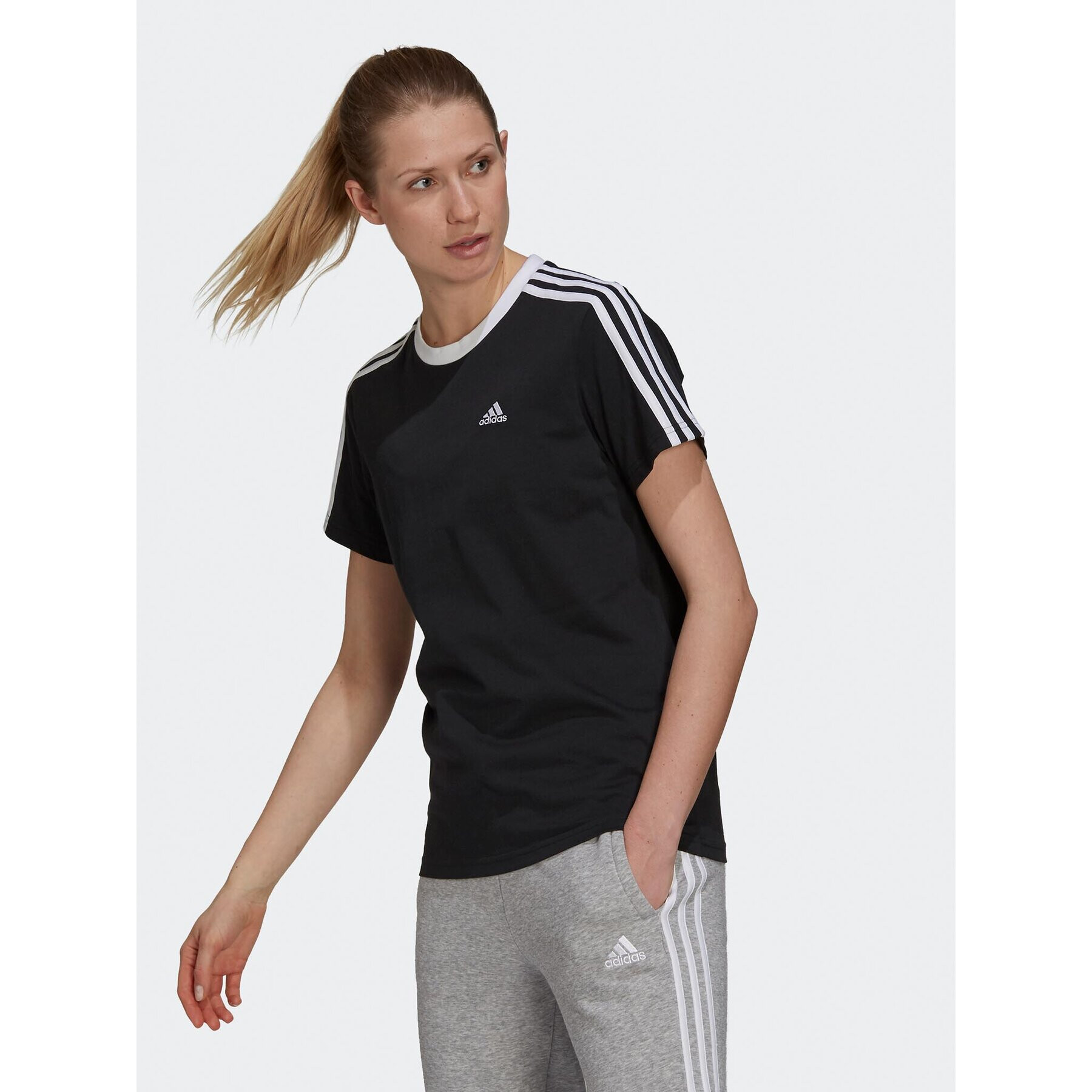 adidas Tricou Essentials 3-Stripes GS1379 Negru Loose Fit - Pled.ro