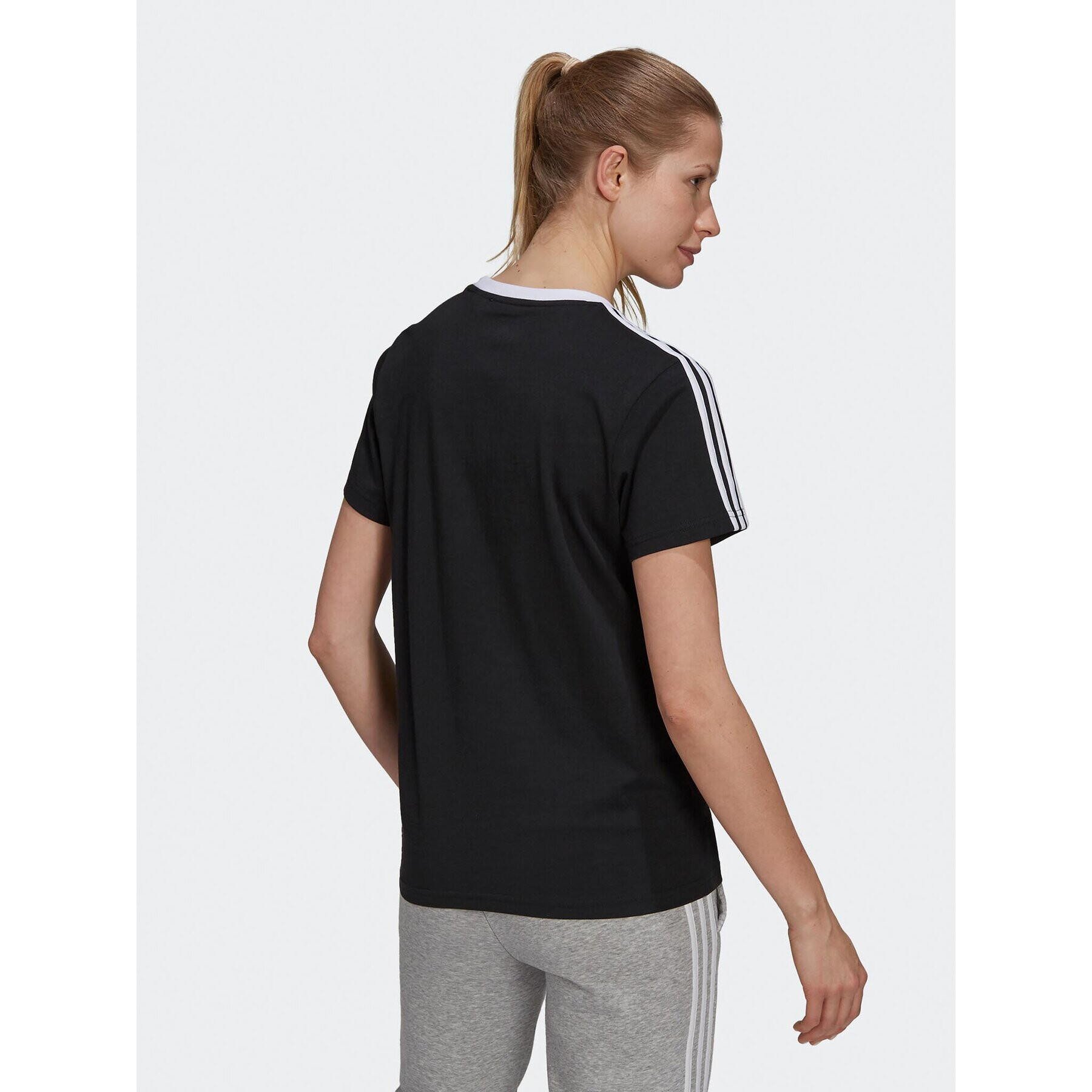 adidas Tricou Essentials 3-Stripes GS1379 Negru Loose Fit - Pled.ro