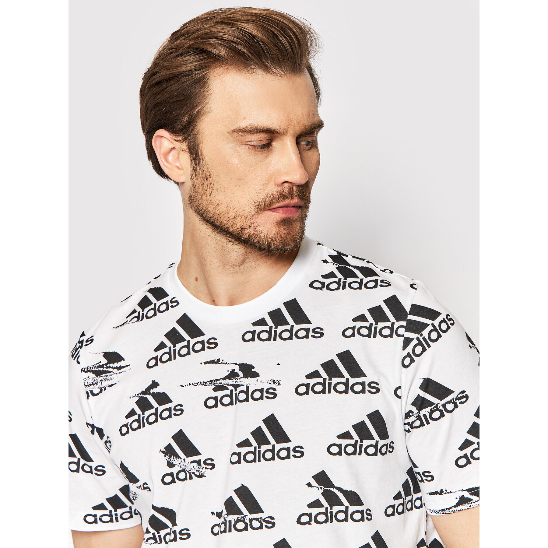 adidas Tricou Essentials Brandlove Single HE1786 Alb Regular Fit - Pled.ro