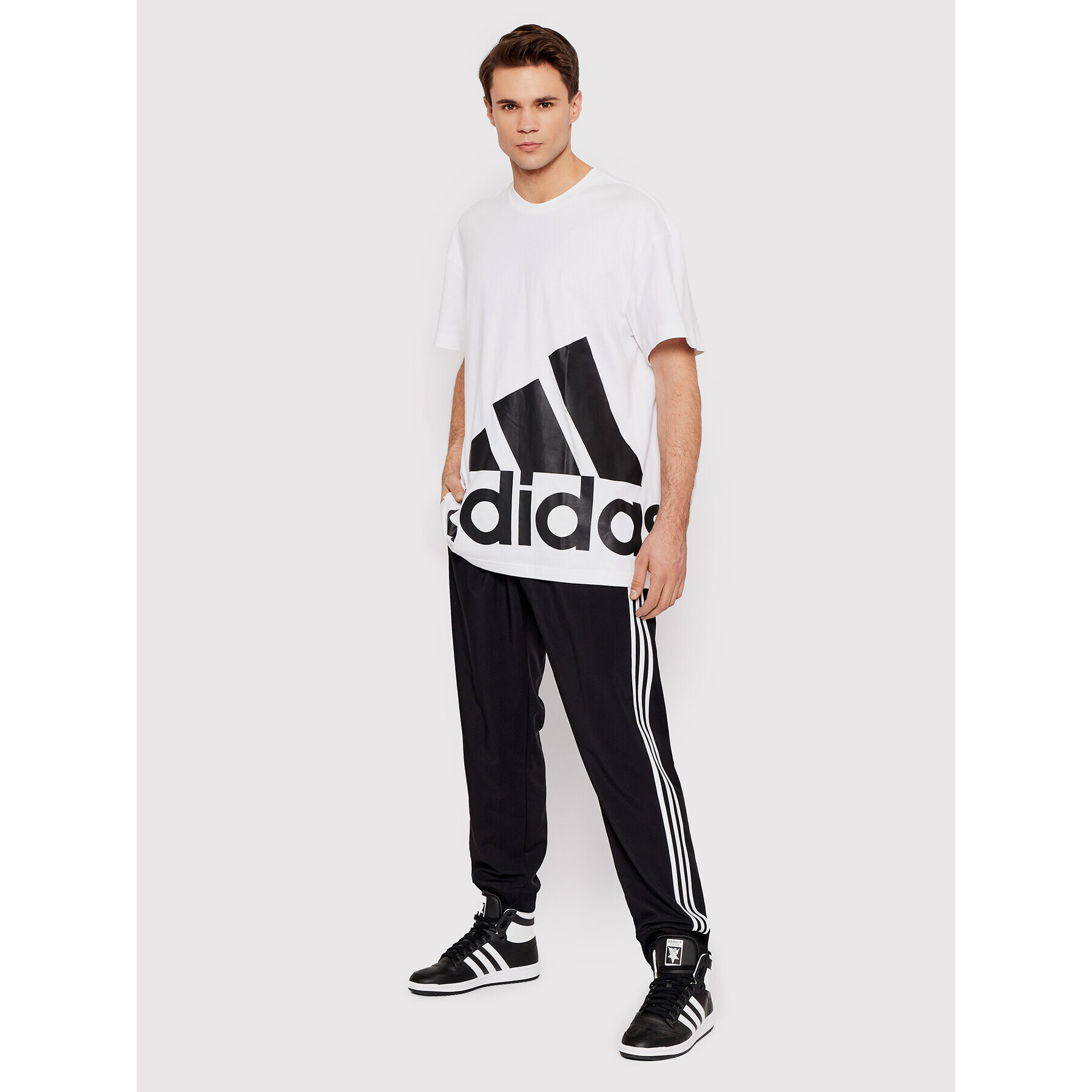 adidas Tricou Essentials Giant Logo HE1829 Alb Relaxed Fit - Pled.ro