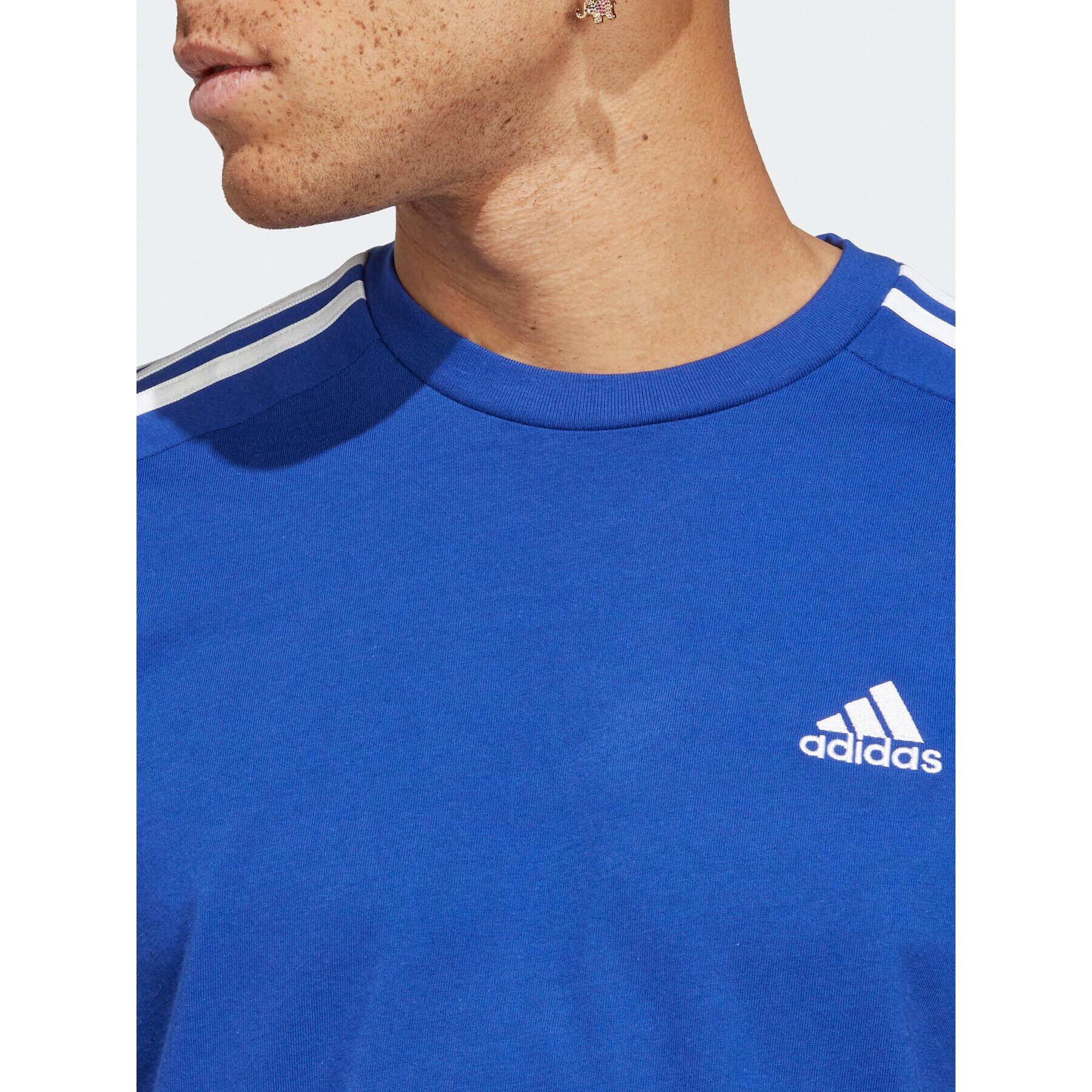 adidas Tricou Essentials Single Jersey 3-Stripes T-Shirt IC9338 Albastru Regular Fit - Pled.ro