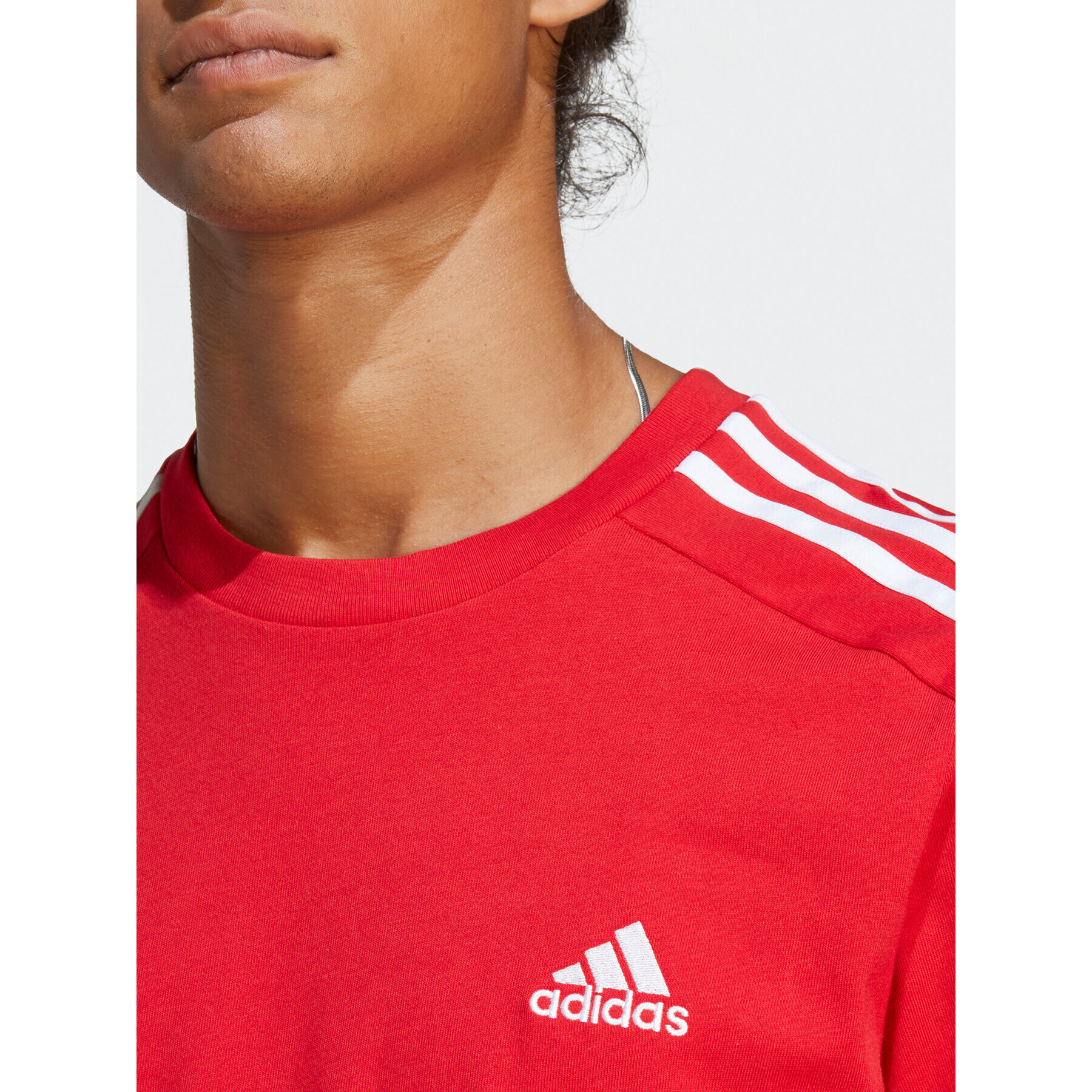 adidas Tricou Essentials Single Jersey 3-Stripes T-Shirt IC9339 Roșu Regular Fit - Pled.ro