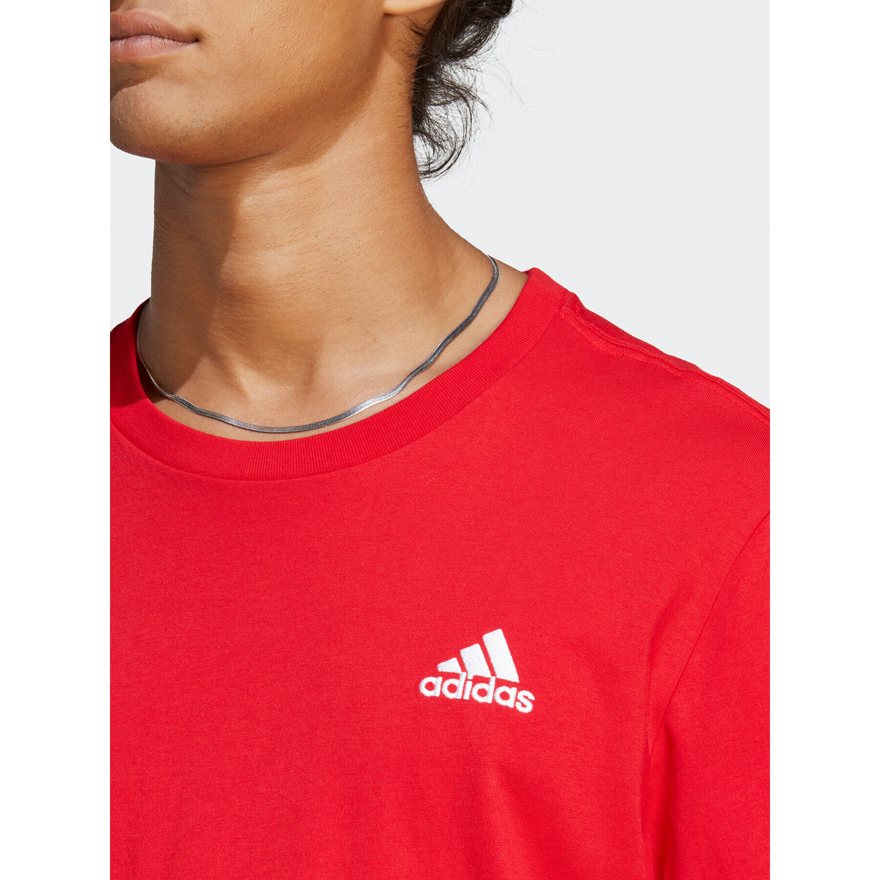 adidas Tricou Essentials Single Jersey Embroidered Small Logo T-Shirt IC9290 Roșu Regular Fit - Pled.ro