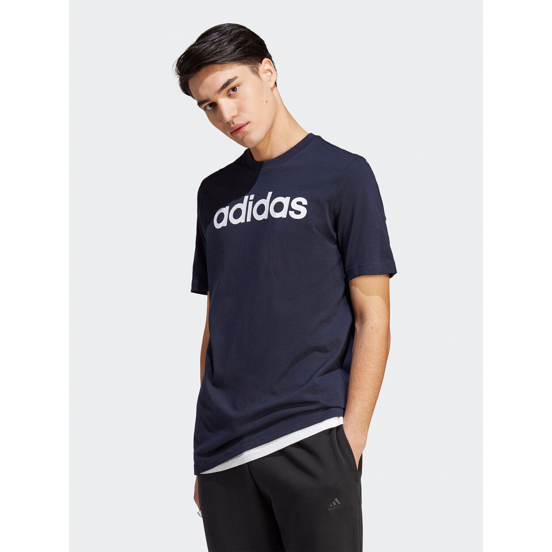 adidas Tricou Essentials Single Jersey Linear Embroidered Logo T-Shirt IC9275 Albastru Regular Fit - Pled.ro