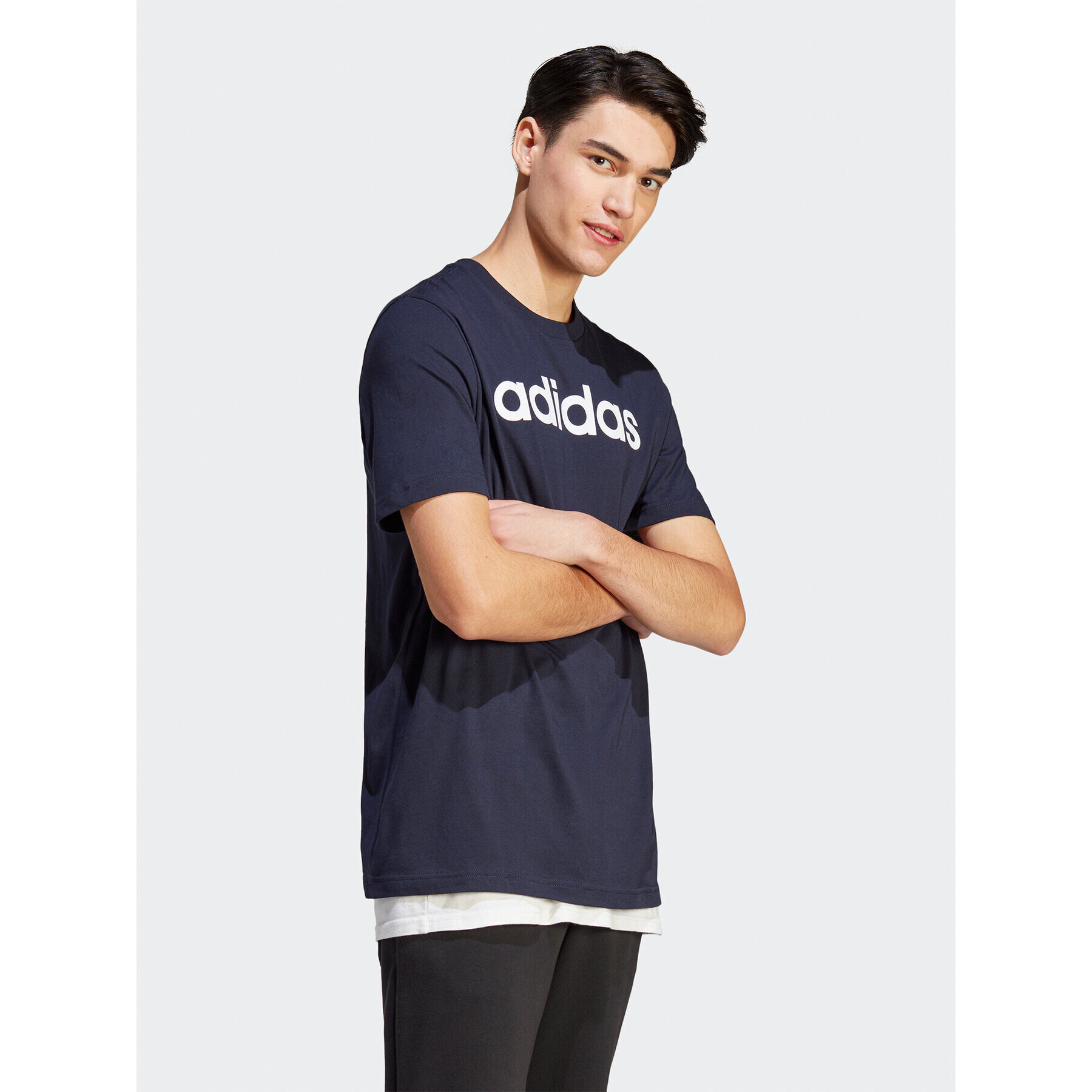 adidas Tricou Essentials Single Jersey Linear Embroidered Logo T-Shirt IC9275 Albastru Regular Fit - Pled.ro