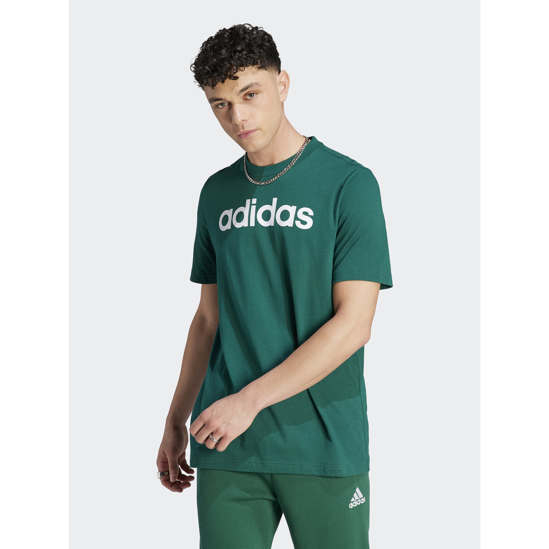 adidas Tricou Essentials Single Jersey Linear Embroidered Logo T-Shirt IJ8658 Verde Regular Fit - Pled.ro