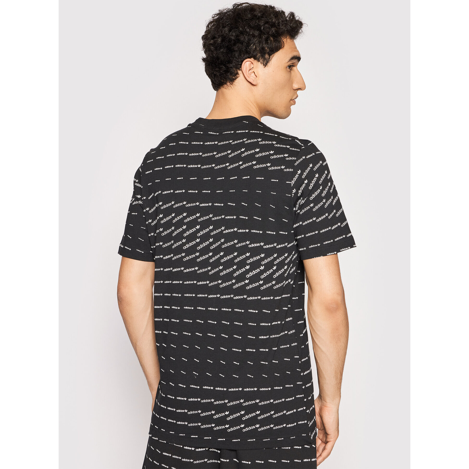 adidas Tricou Graphics Monogram H13440 Negru Standard Fit - Pled.ro