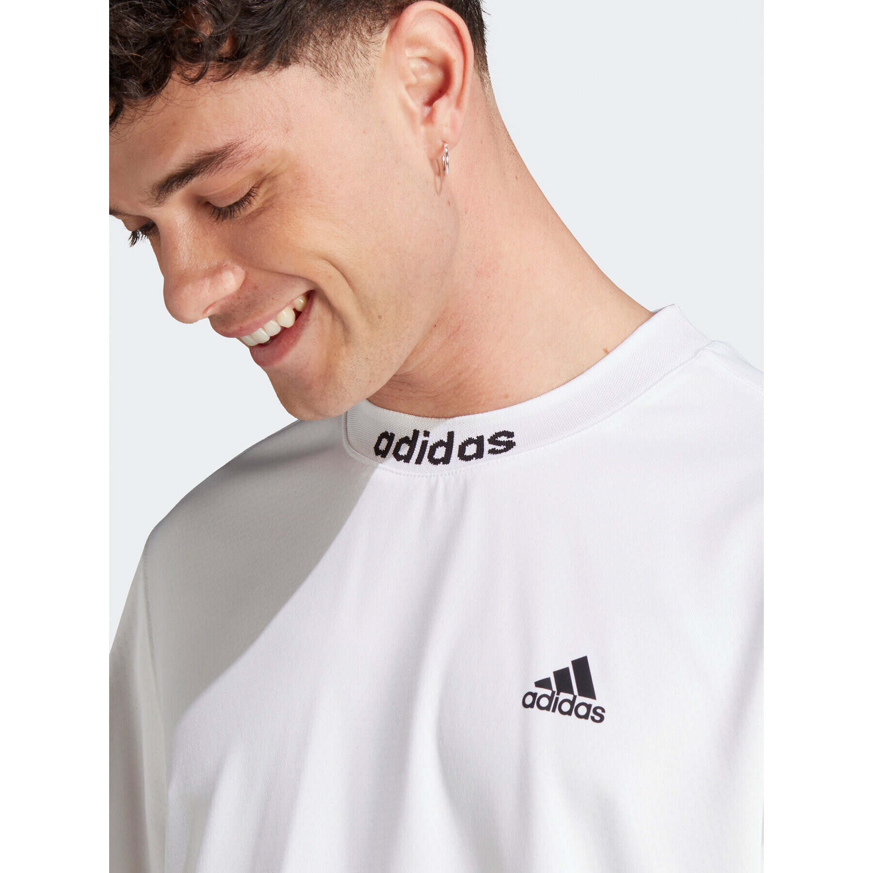 adidas Tricou HY1285 Alb Loose Fit - Pled.ro