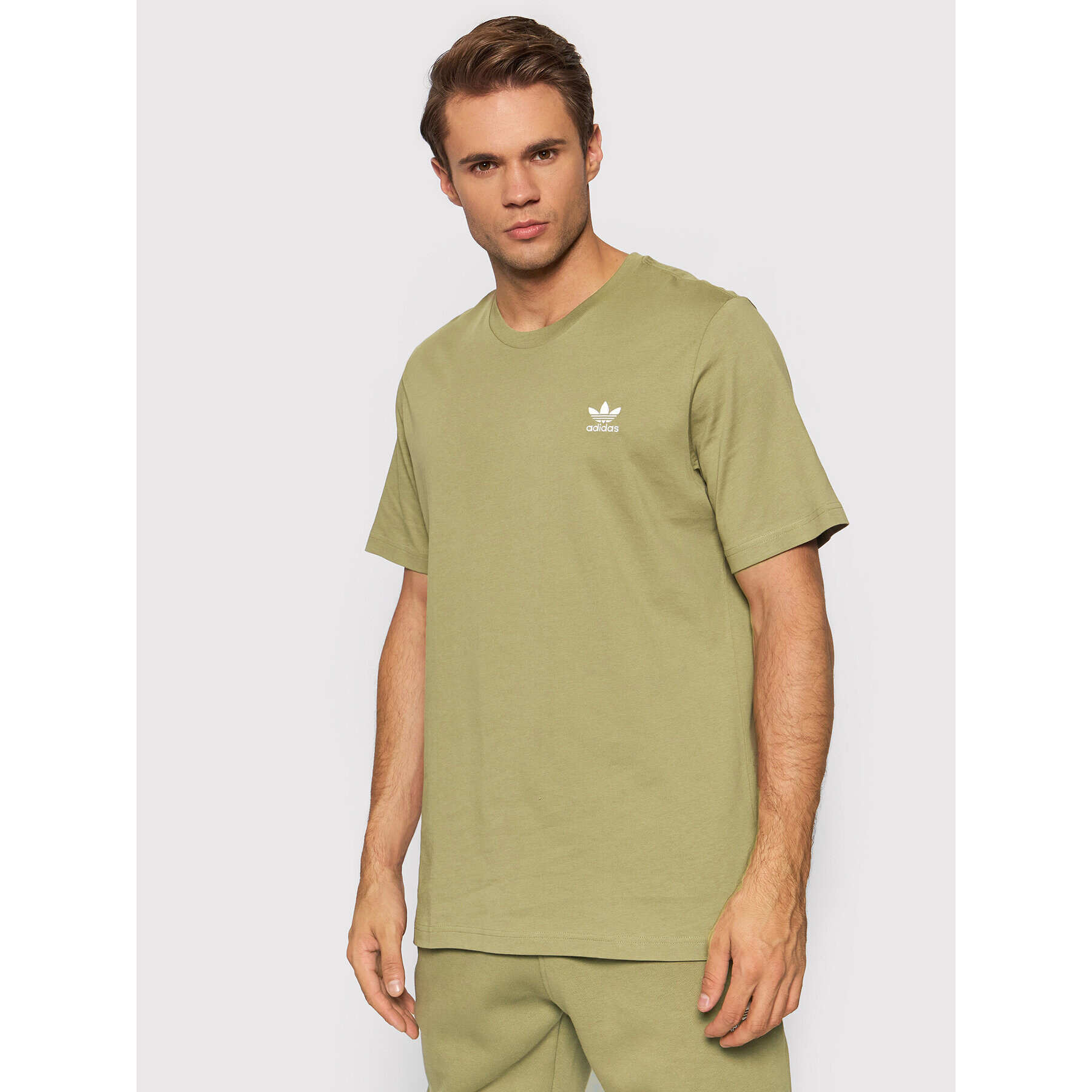 adidas Tricou Loungewear adicolor Essentials Trefoil H34629 Verde Standard Fit - Pled.ro